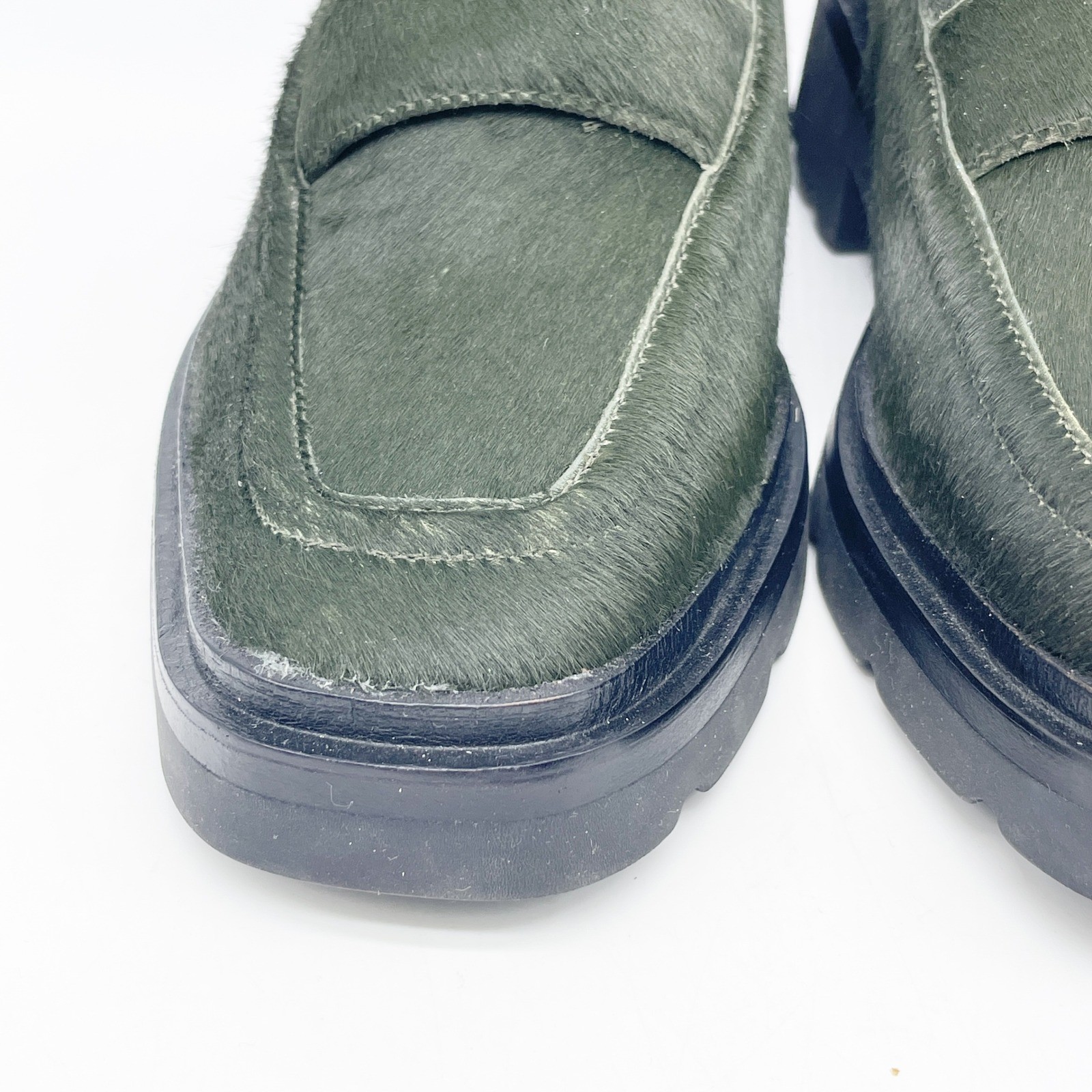 Vince Women’s Robin Genuine Calf Hair Lug Sole Loafer Olive Green US 6 / EUR 36