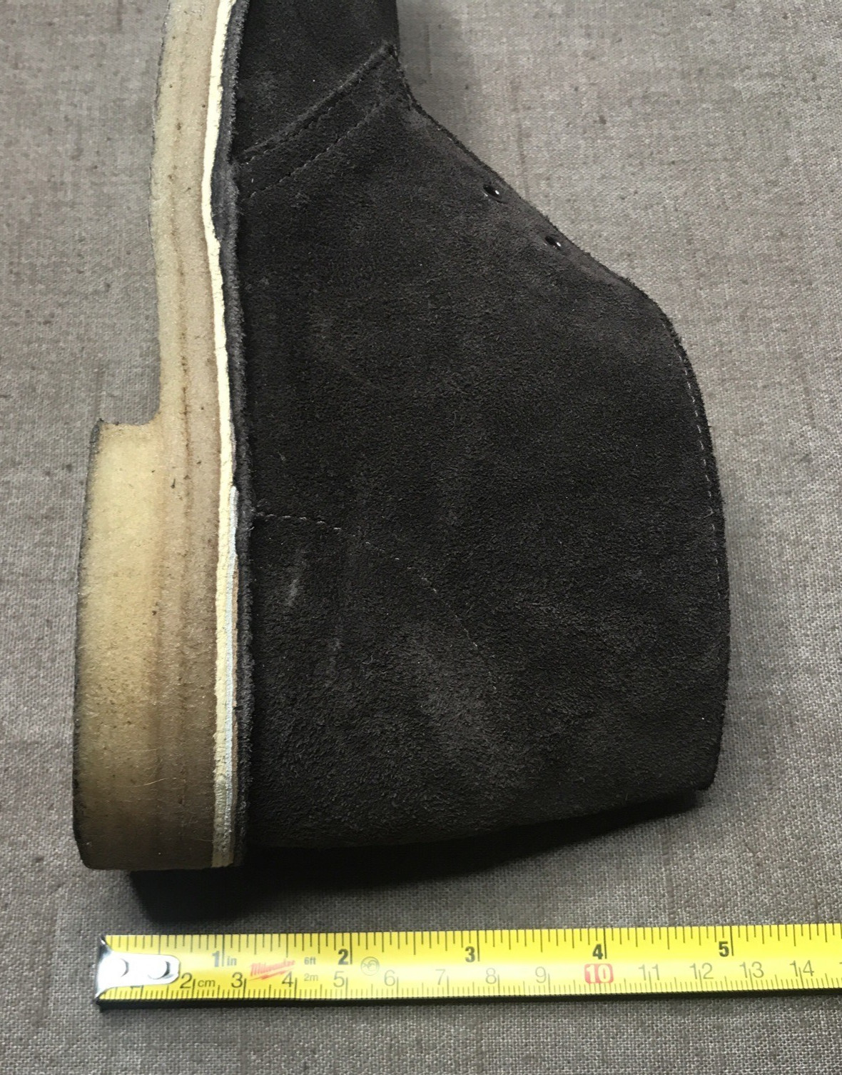 *See Description Clarks Originals Desert Boots Women’s Brown Suede Chukka 6.5M