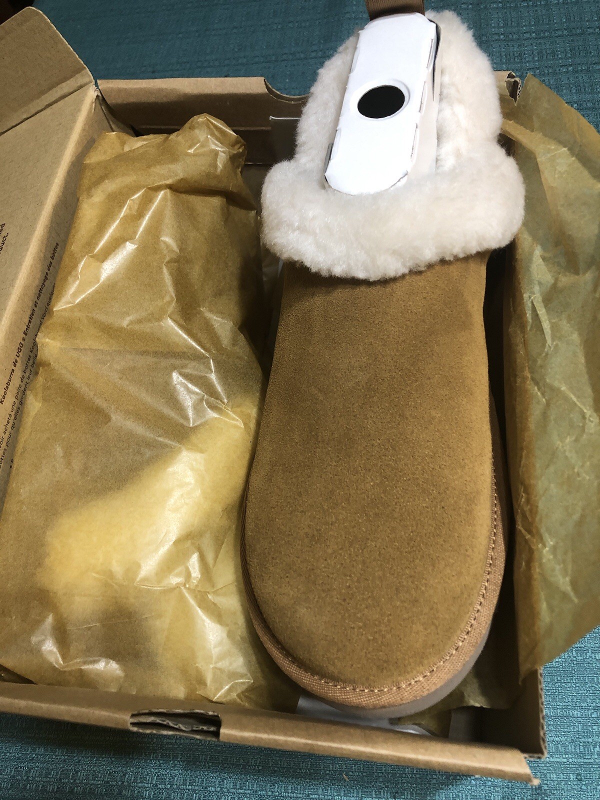 Koolaburra Advay Slip-On Women Size 7 Indonesia Made.