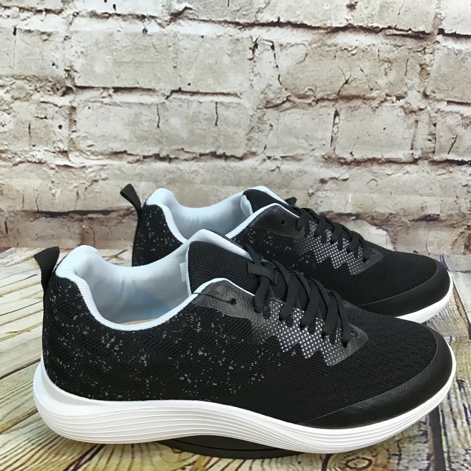 Vepose New York Women’s Black Super Lightweight Mesh Comfort Control Sneakers 8