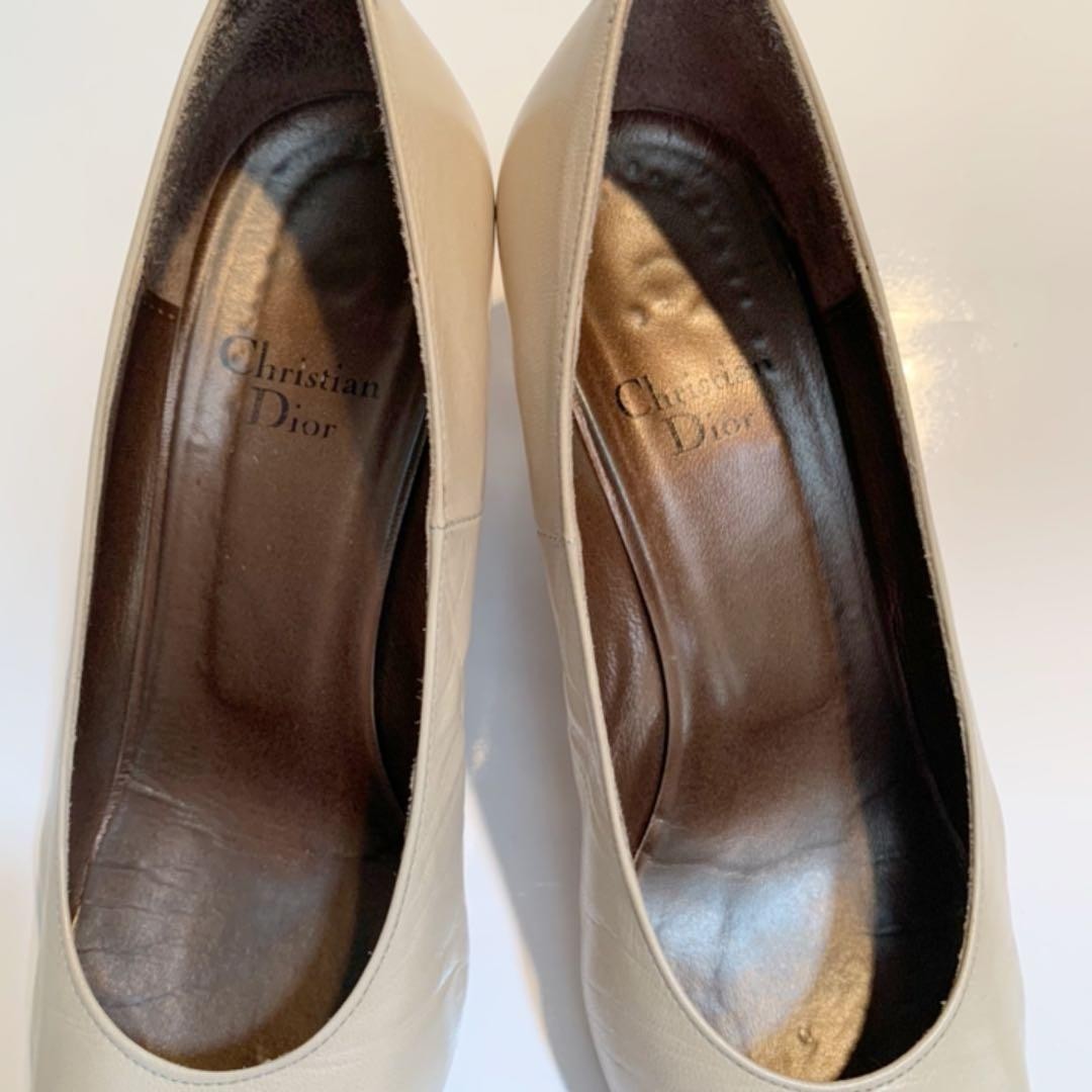 Rare Dior Two-Tone Pumps with Detachable Bow, Size EU35.5 US5.5 (Approx. 22.5cm)