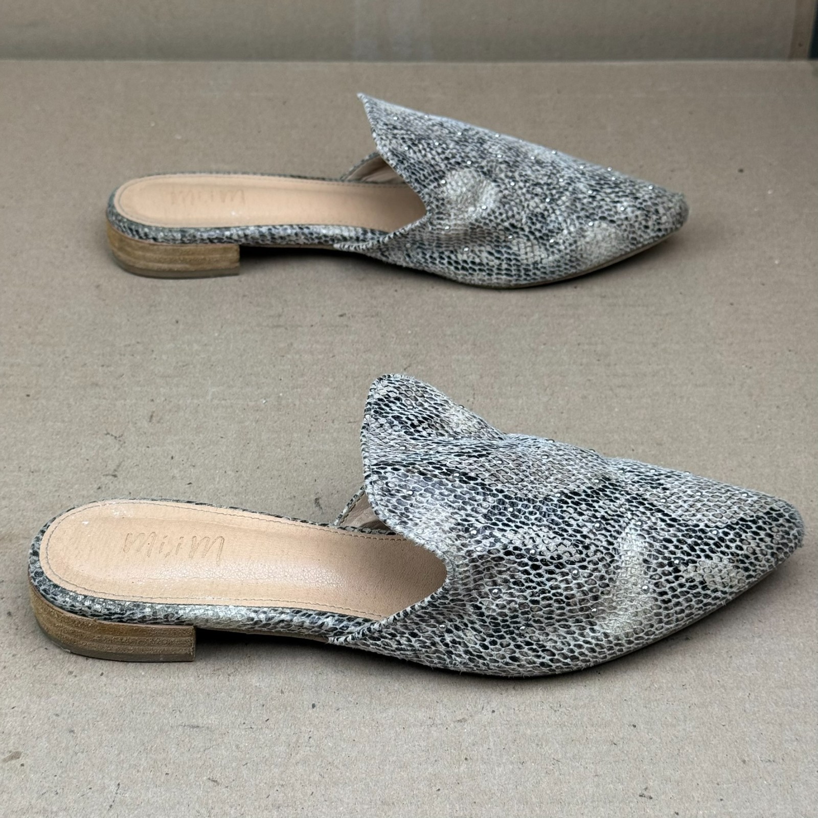 Mi.iM Women’s Size 10 Snakeskin Studded Pointed Toe Mule Slip-On Flats