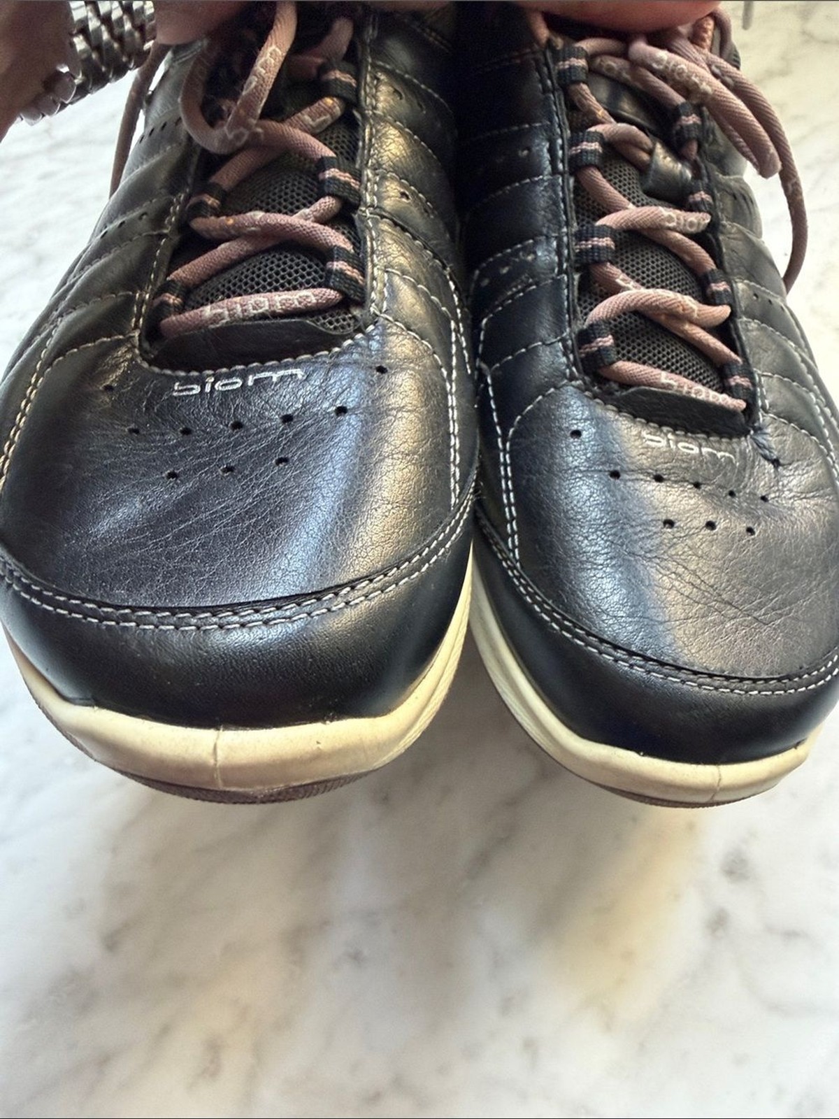 ECCO Biom YAK Women’s Black Leather Training Sneakers size EUC 38 US 7/7 1/2