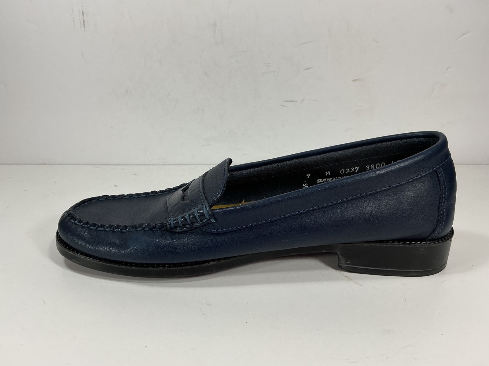 GH Bass Weejuns Kathleen Leather Penny Loafers Women 9 M Blue Slip On Comfort