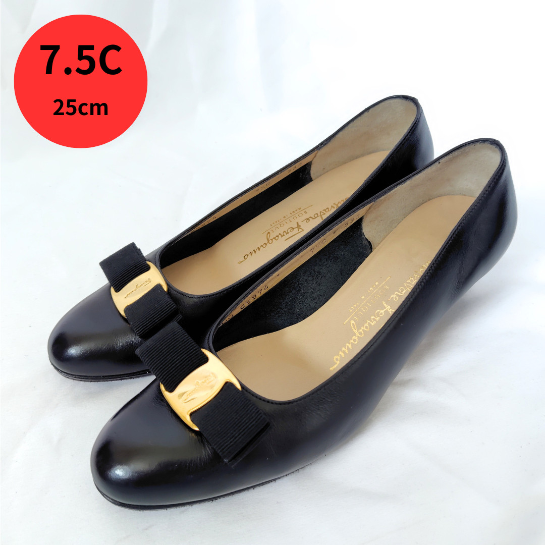 Salvatore Ferragamo Vara Black Leather Pumps Bow Shoes Size 7.5C EU38 US8