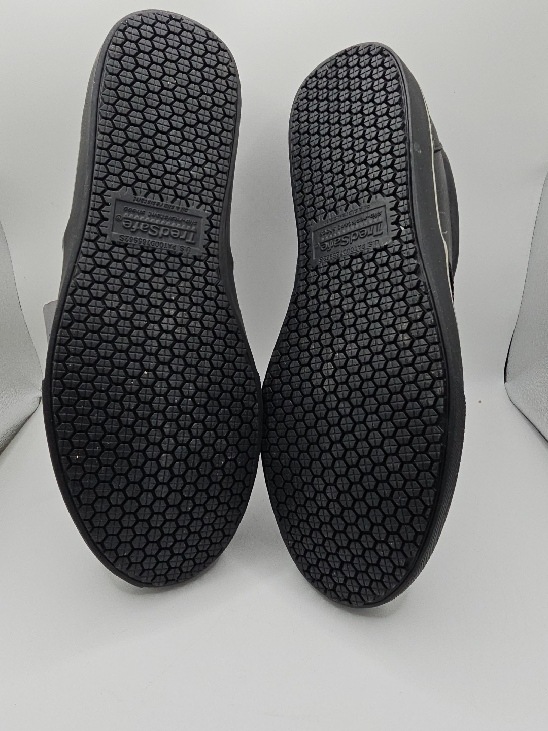 Treadsafe Unisex Slip Resistant Slip On Shoe NWOT No Box M9/W 10w