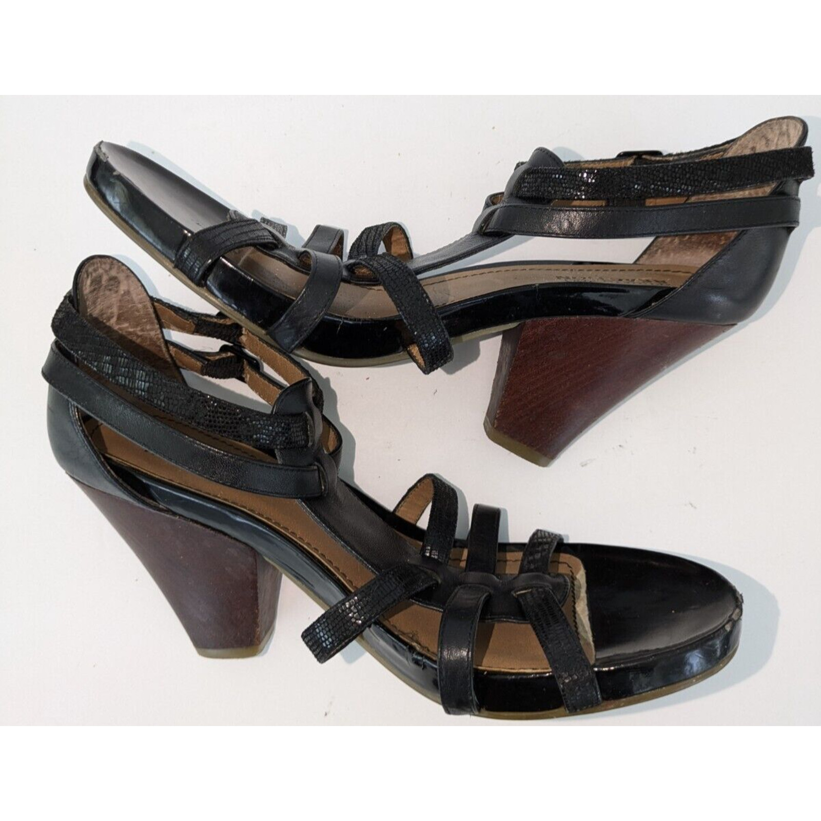Kenneth Cole Reaction Womens Sz 6.5 Strappy Open Toe Cone Heel Gladiator Sandals