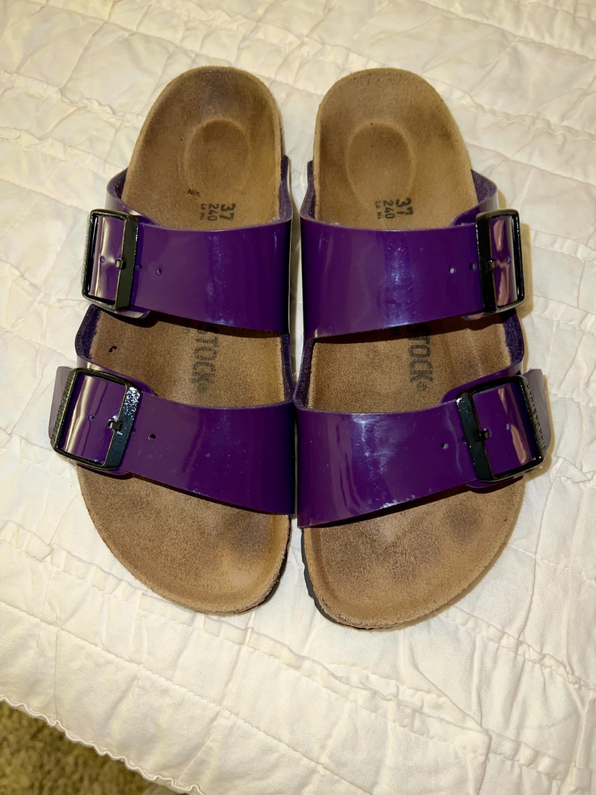 Birkenstock 37 / 6.5 Purple Vegan Patent Leather Arizona Sandals EUC