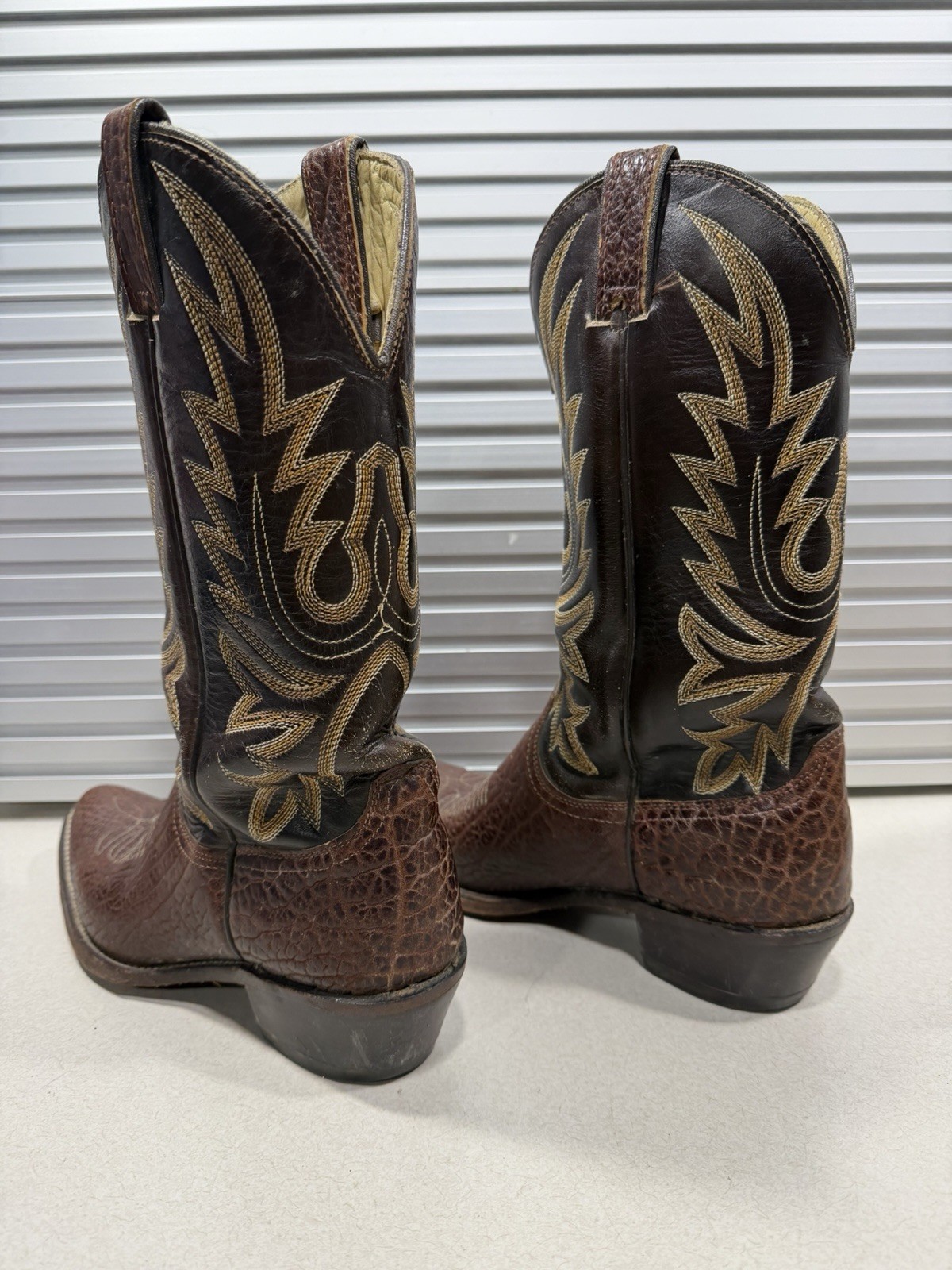 Vintage Wrangler leather boots. Made in USA. 8 Women’s Cowboy Western Boot-Brown