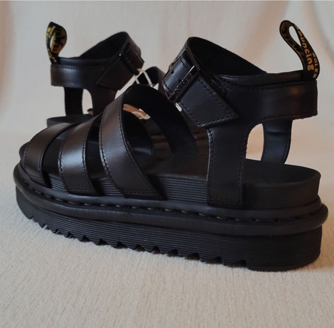 Dr. Martens Blaire Platform Strap Sandals. Size 8