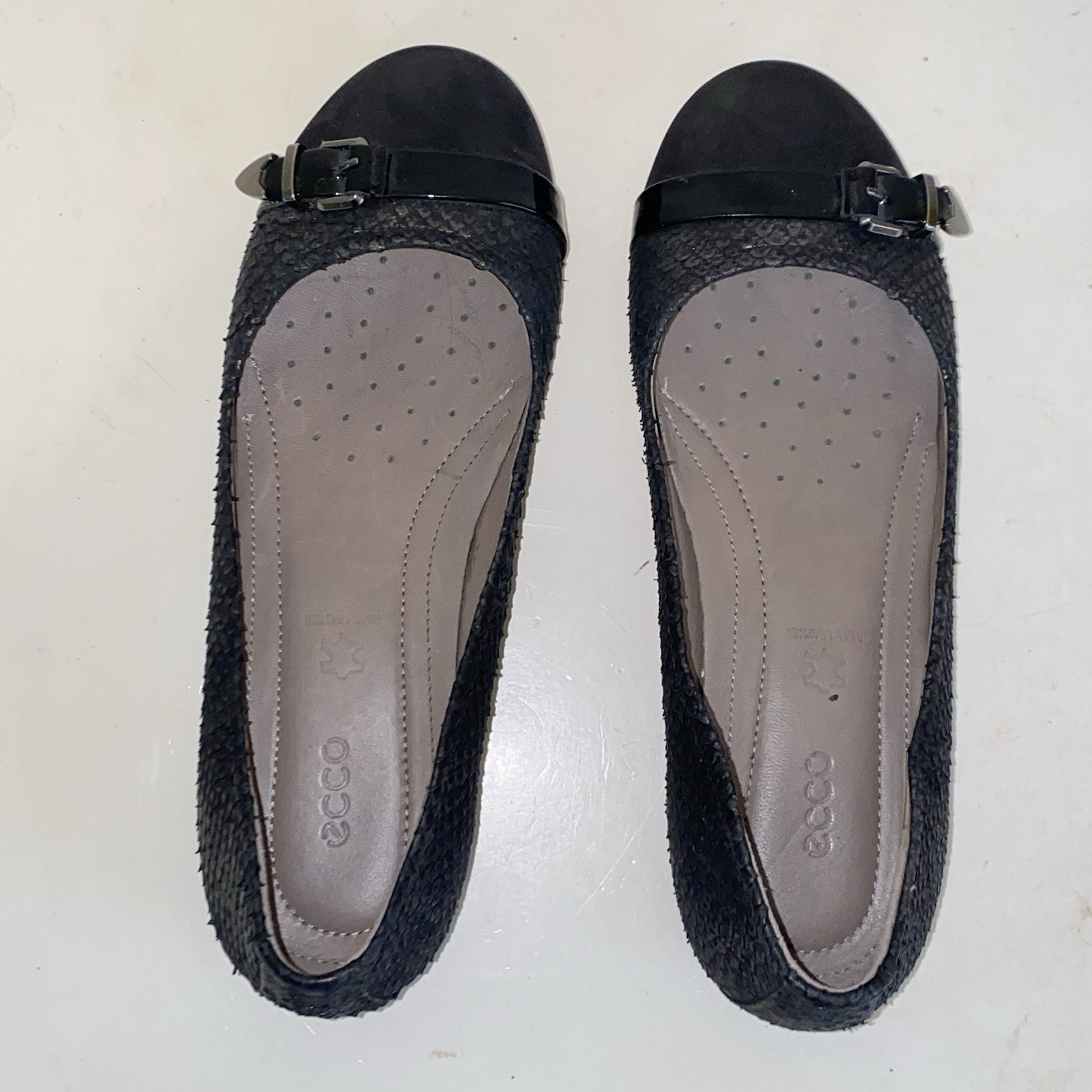 Ecco Touch 15 Black Reptile Cap Toe Ballet Flats Womens Size 35 (US 4 – 4.5 )