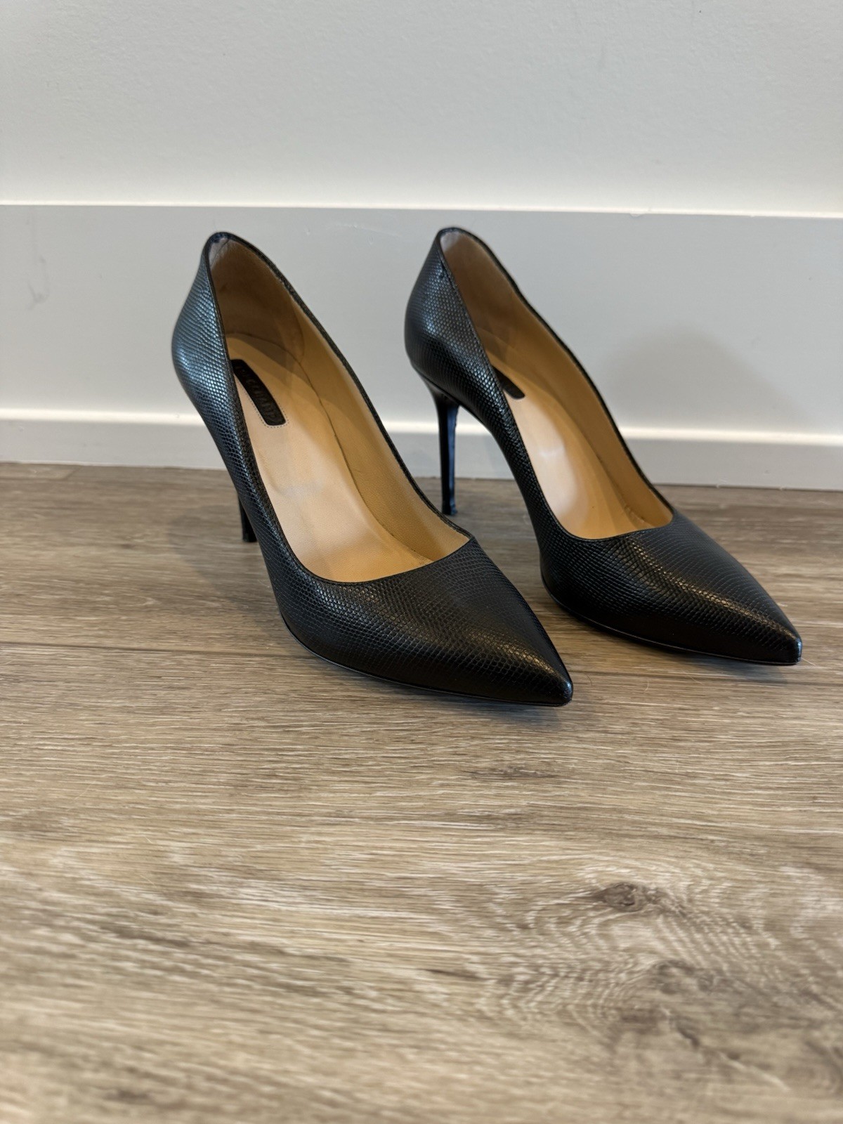 Longchamp Black Textured Leather Pumps Size: EU 36.5 / US 6.5