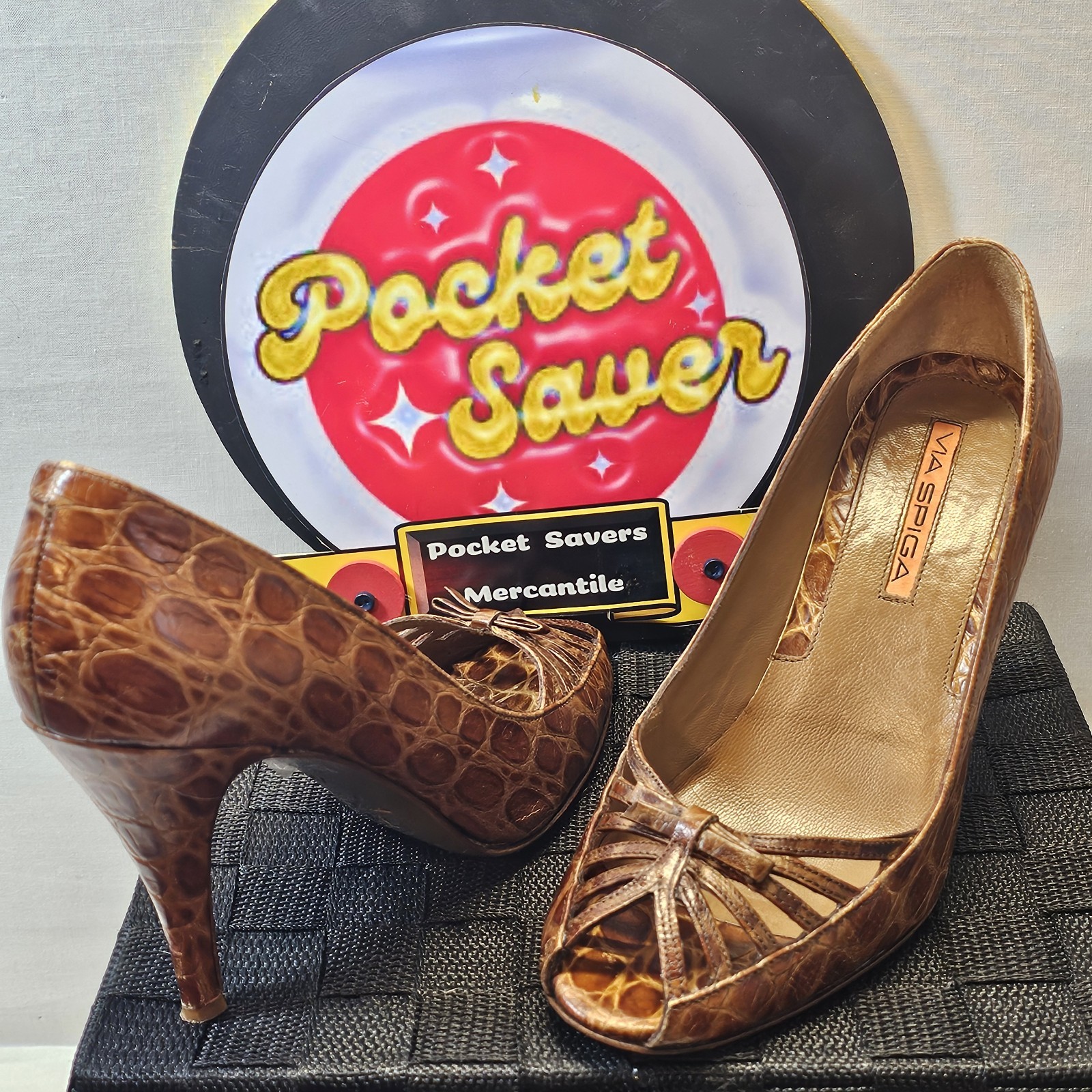 Via Spiga Embossed Leather Peep Toe Strap Criss-Cross Vamp Mob Stiletto 7M Italy
