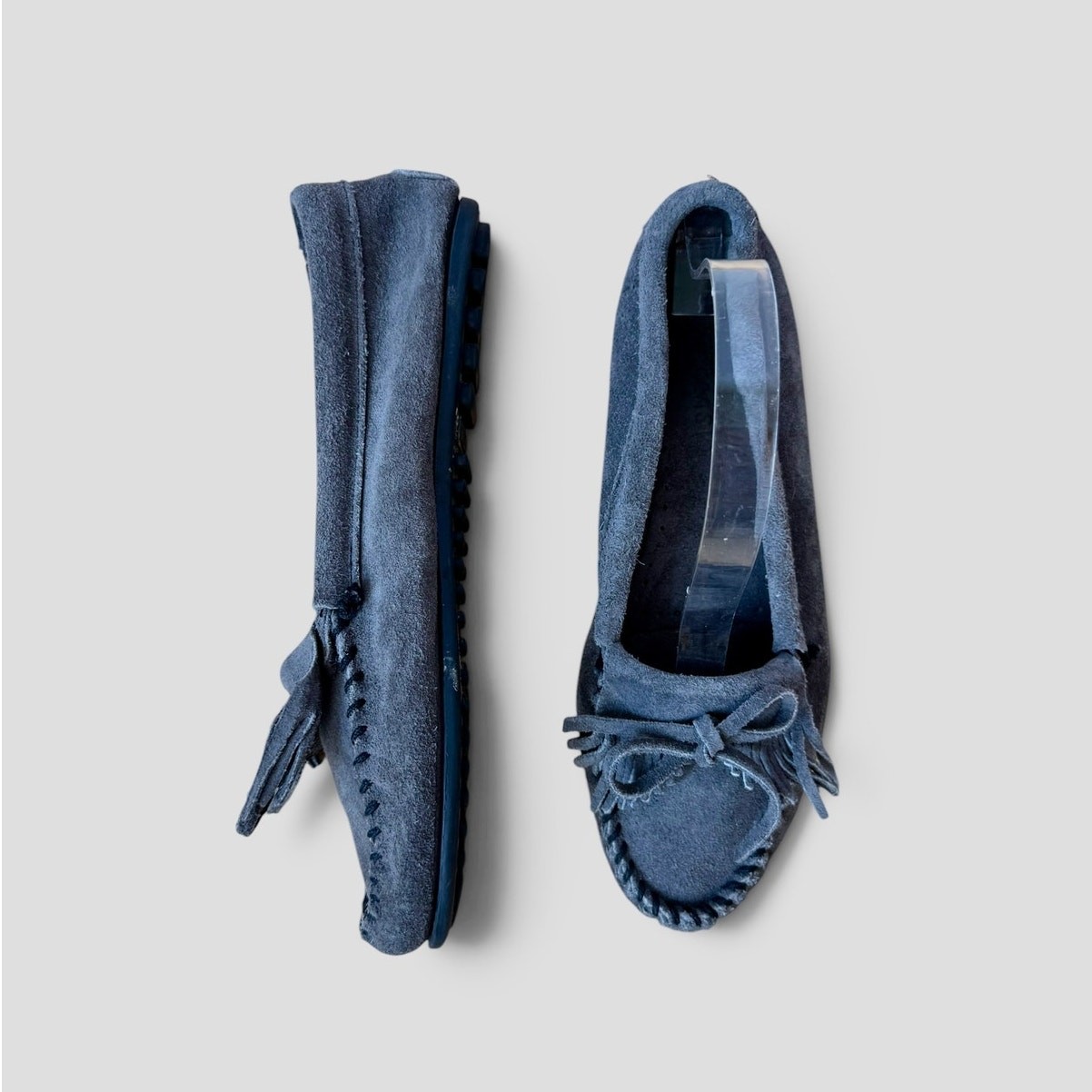 Minnetonka Suede Kilty Hardsole Moccasins Gray Rubber Sole Women’s Size 7.5