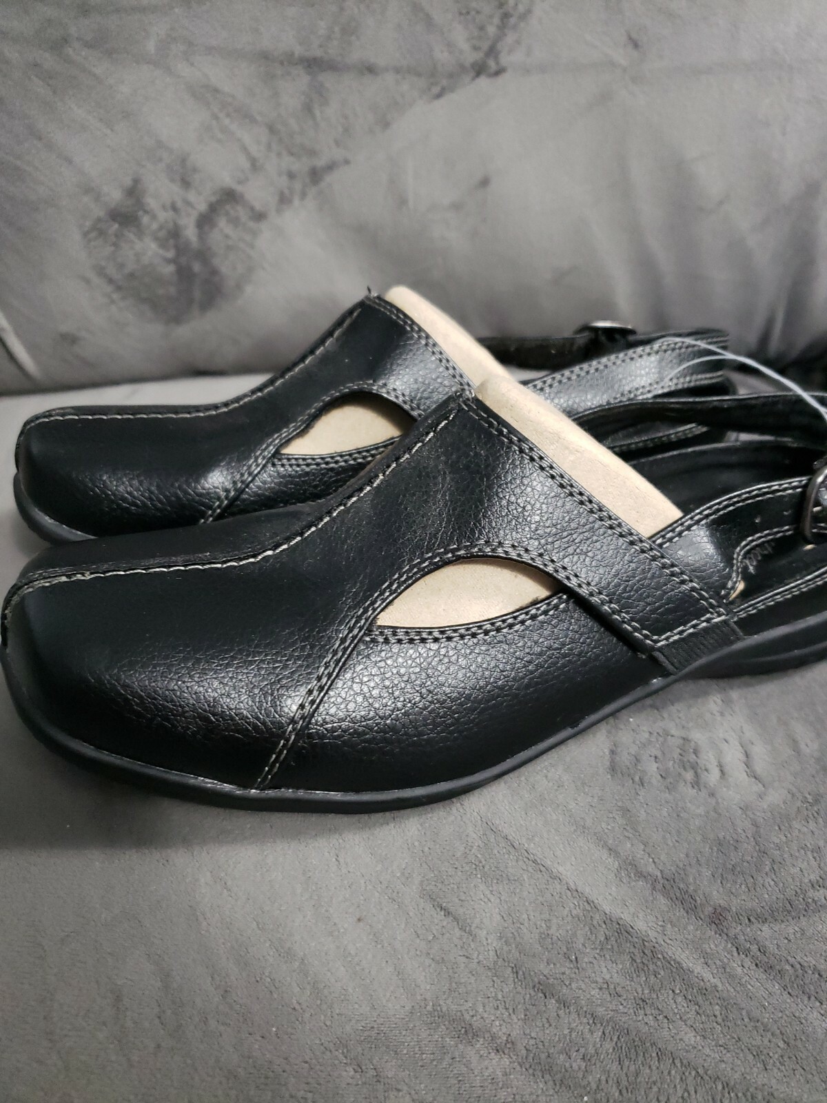 Easy Street Womens Size 7 wide man made Leather Upper Sling back flat comfort