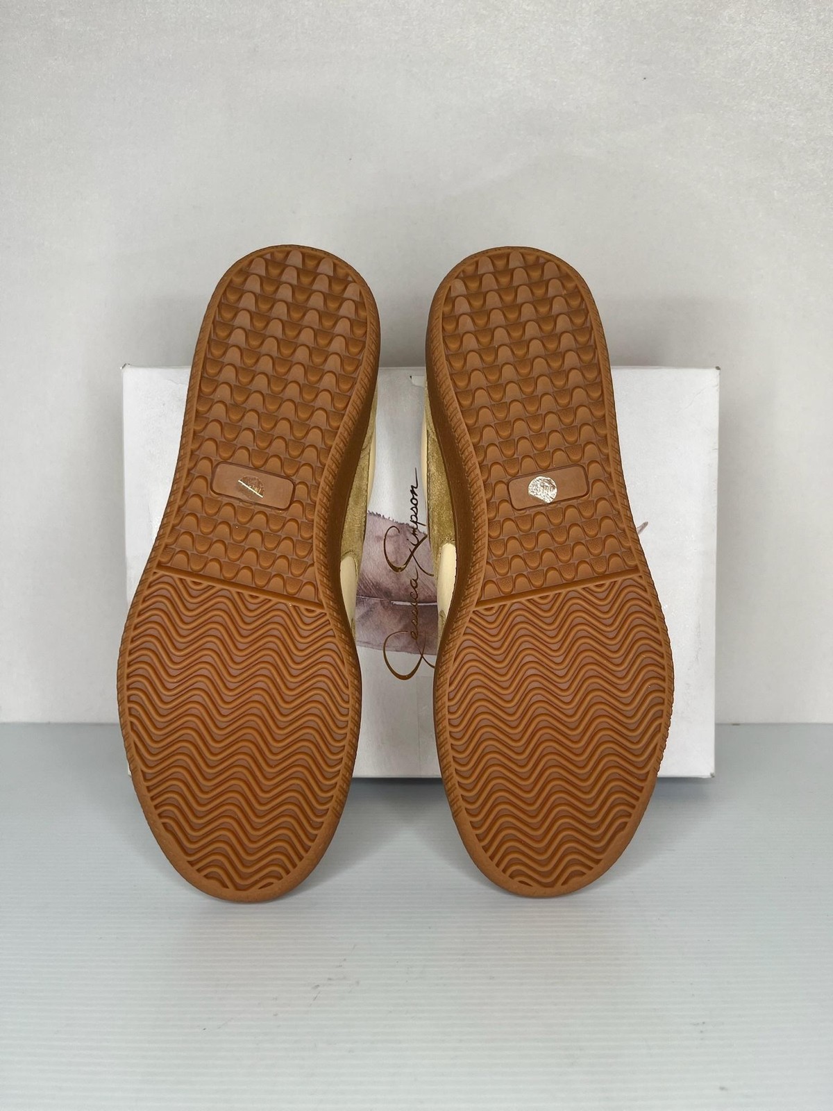 Jessica Simpson Shoes Womens Size 7 Beige Gold JS-ROBYNA Gum Sole Sneakers NEW