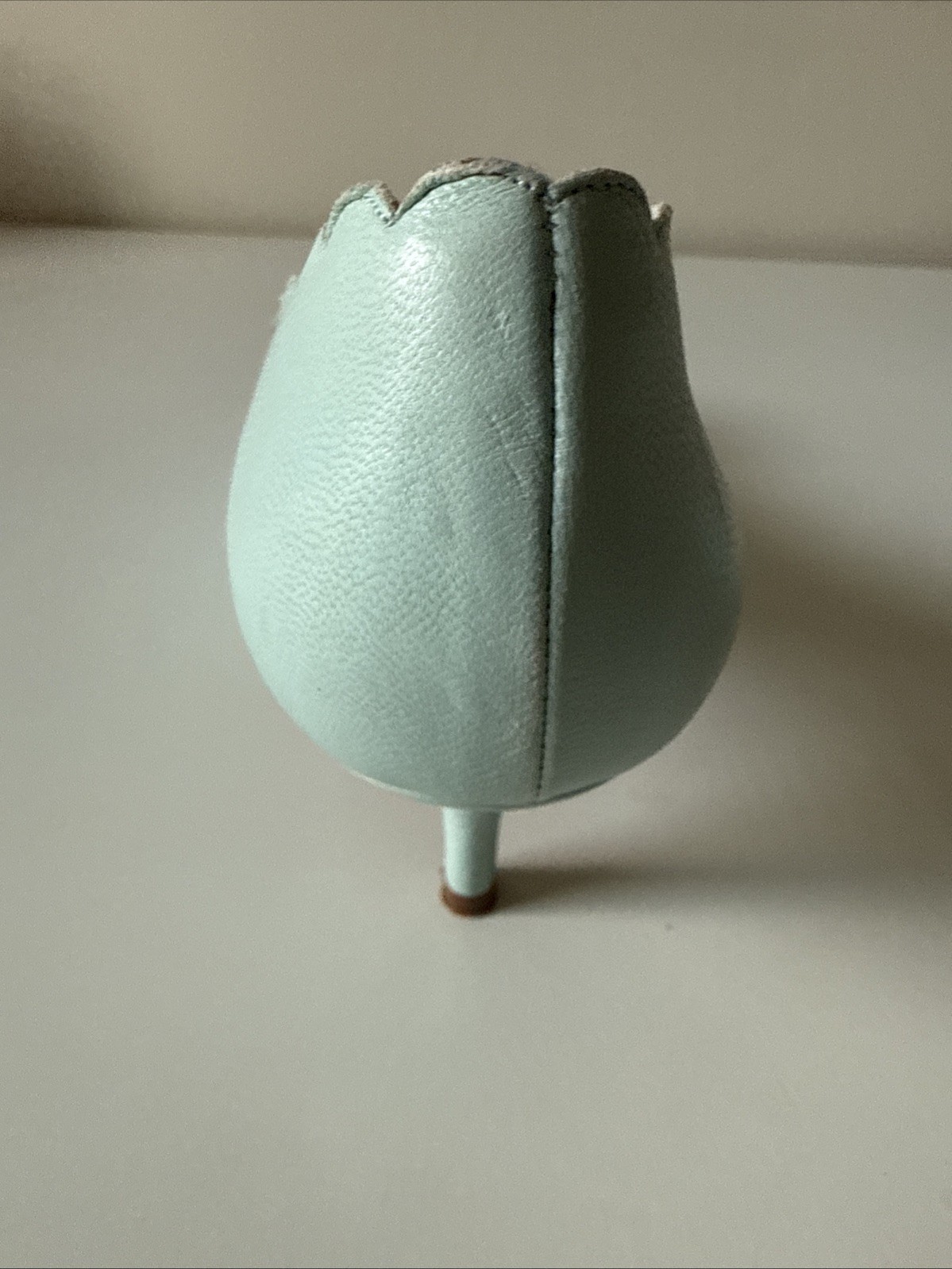 Oscar De La Renta Light Blue Scalloped Leather Heels Women’s Size 7