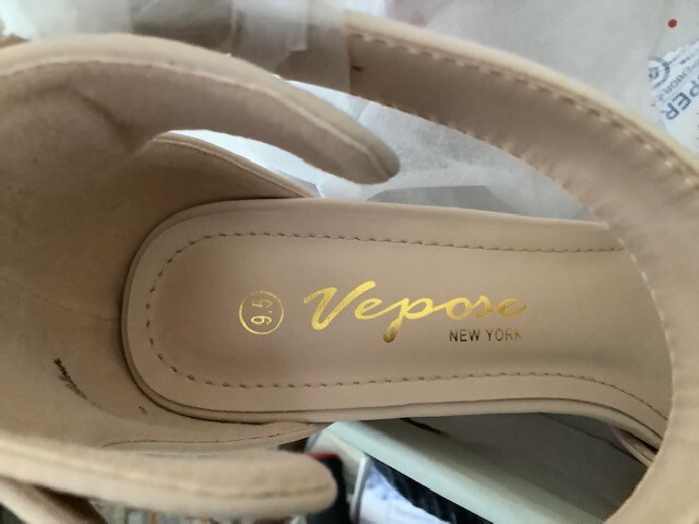 Vepose New York Size 9.5 Nude Nubuck beige high heel dress shoes style CJY031