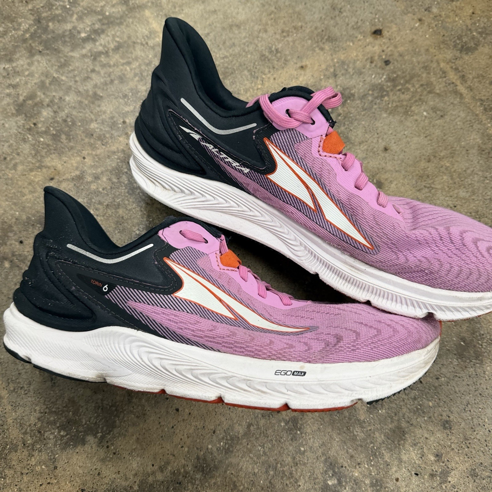 Altra Torin 6 Running Shoes Sneakers ALOA7R78663 Womens Size 9.5 *HOLE*