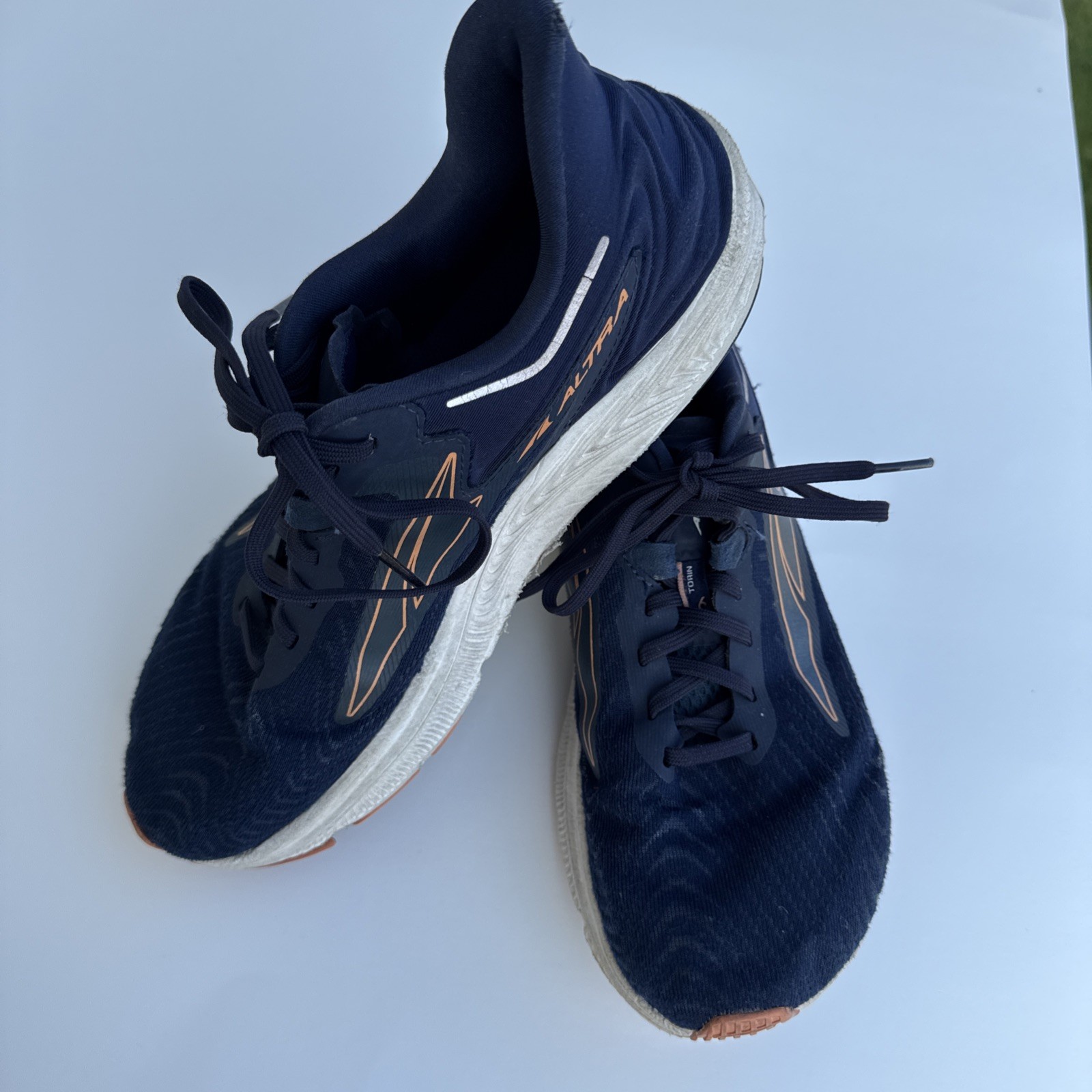 Altra Torin 6 Women’s 9.5 Navy Blue/Orange. EgoMax Soles See Photos/ Description