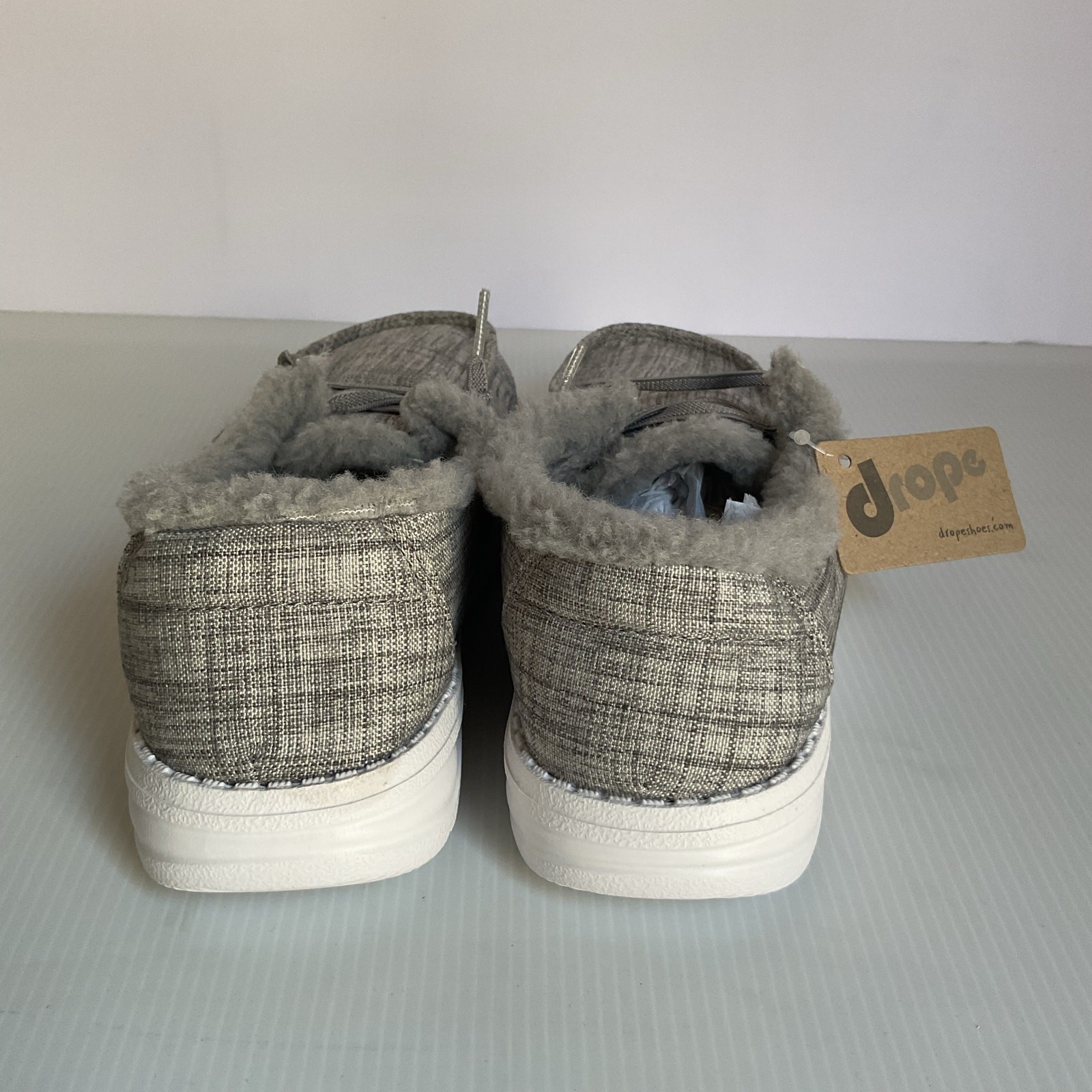 Drope Kate Women’s Faux Fur Lined Shoes Size 8 Grey Casual Comfort Lace-Up NIB