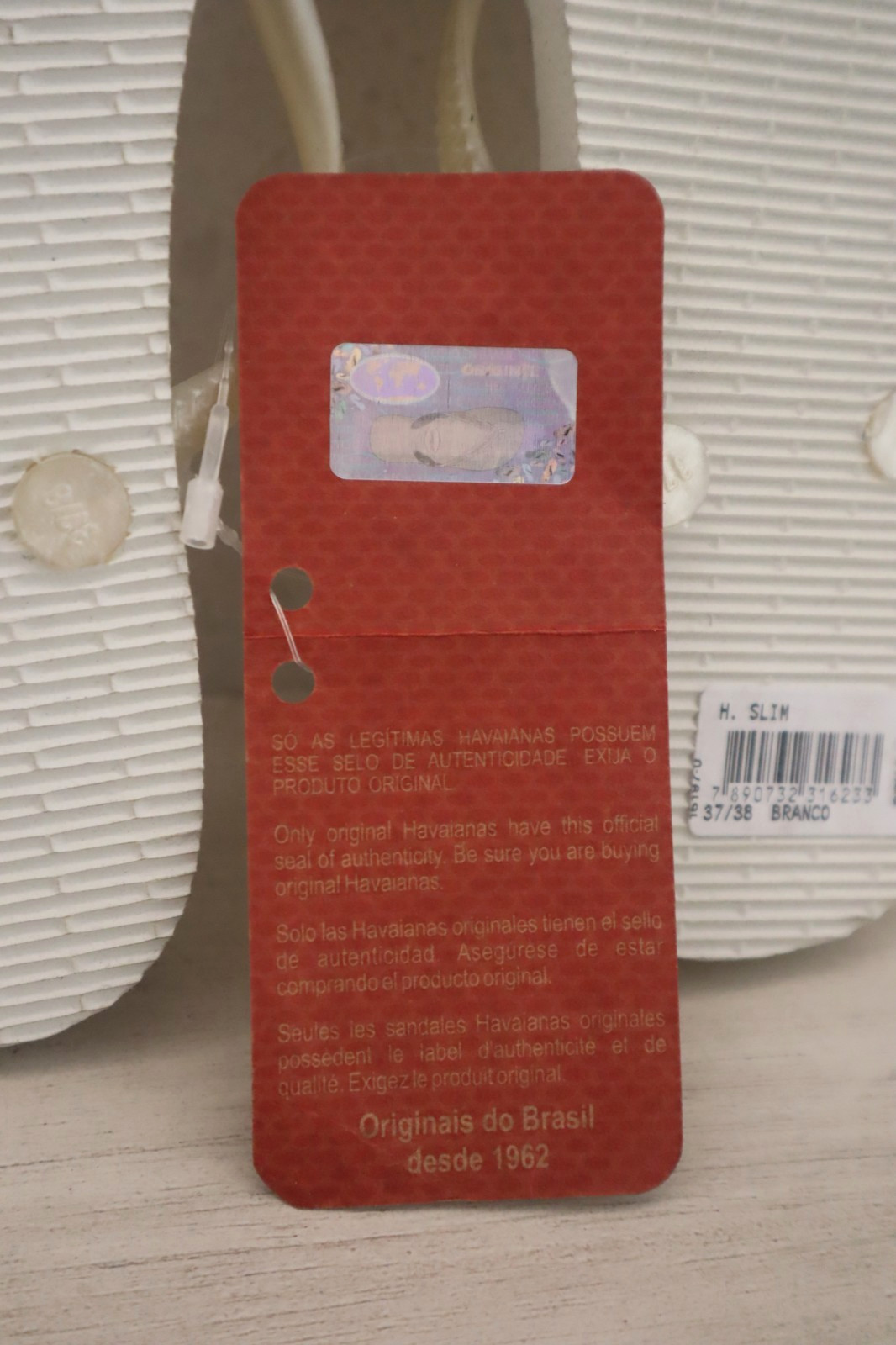 Havaianas Women’s Sz 7/8 (37-38) White/Beige Slim Flip Flop Sandals