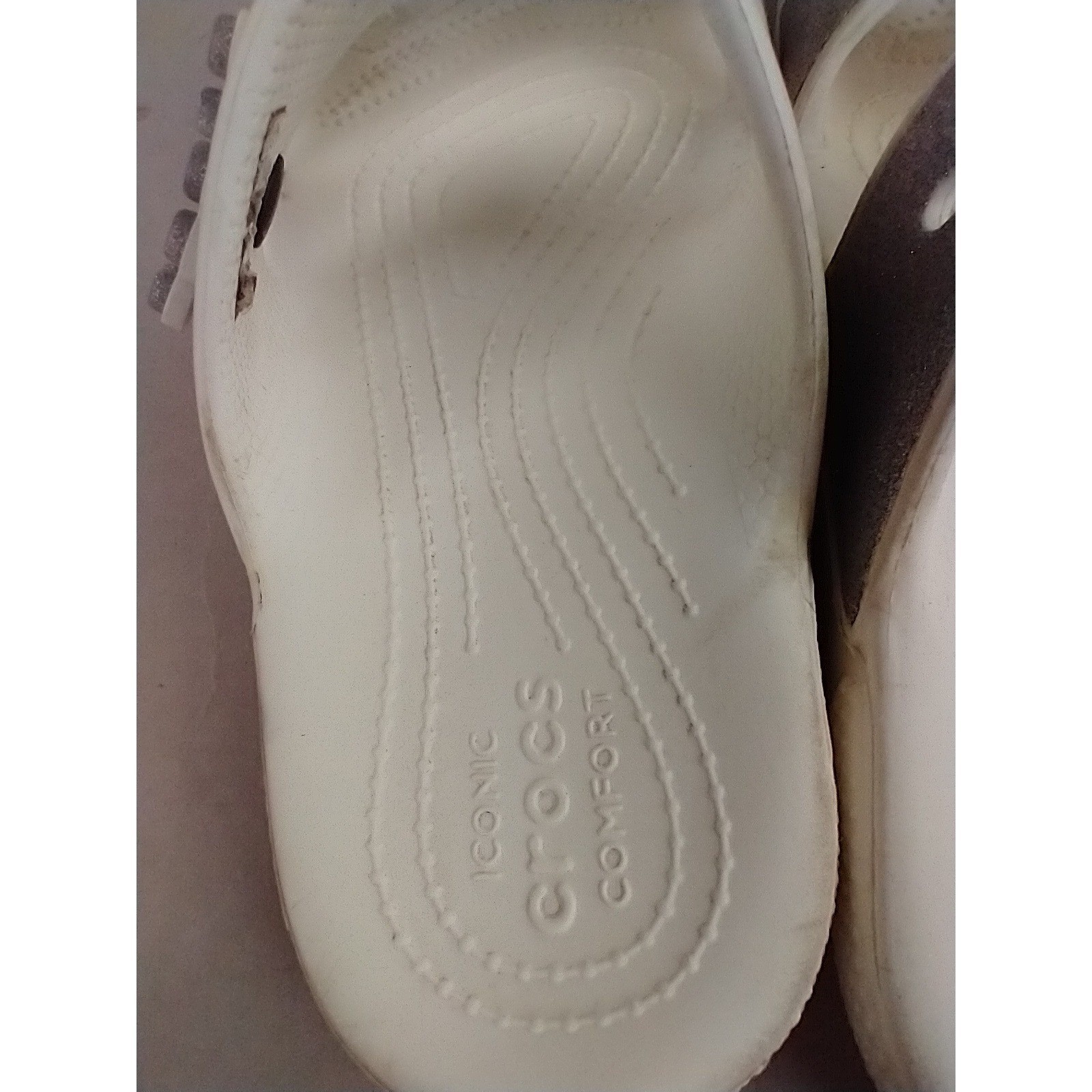 Crocs Classic Sandal Silver Glitter White Two Strap Slide Mens 4 Womens 6