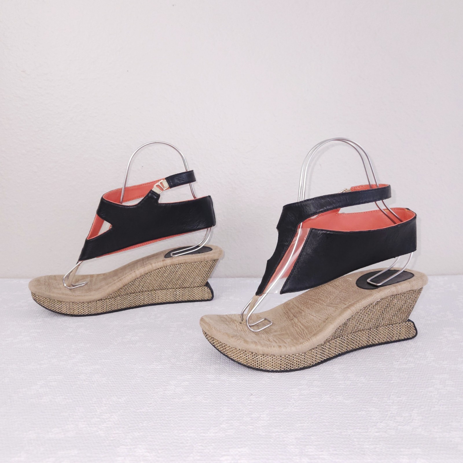 MODZORI Reversible Wedge Platform Sandals Women’s 9 Black Coral Pink Amaya Thong