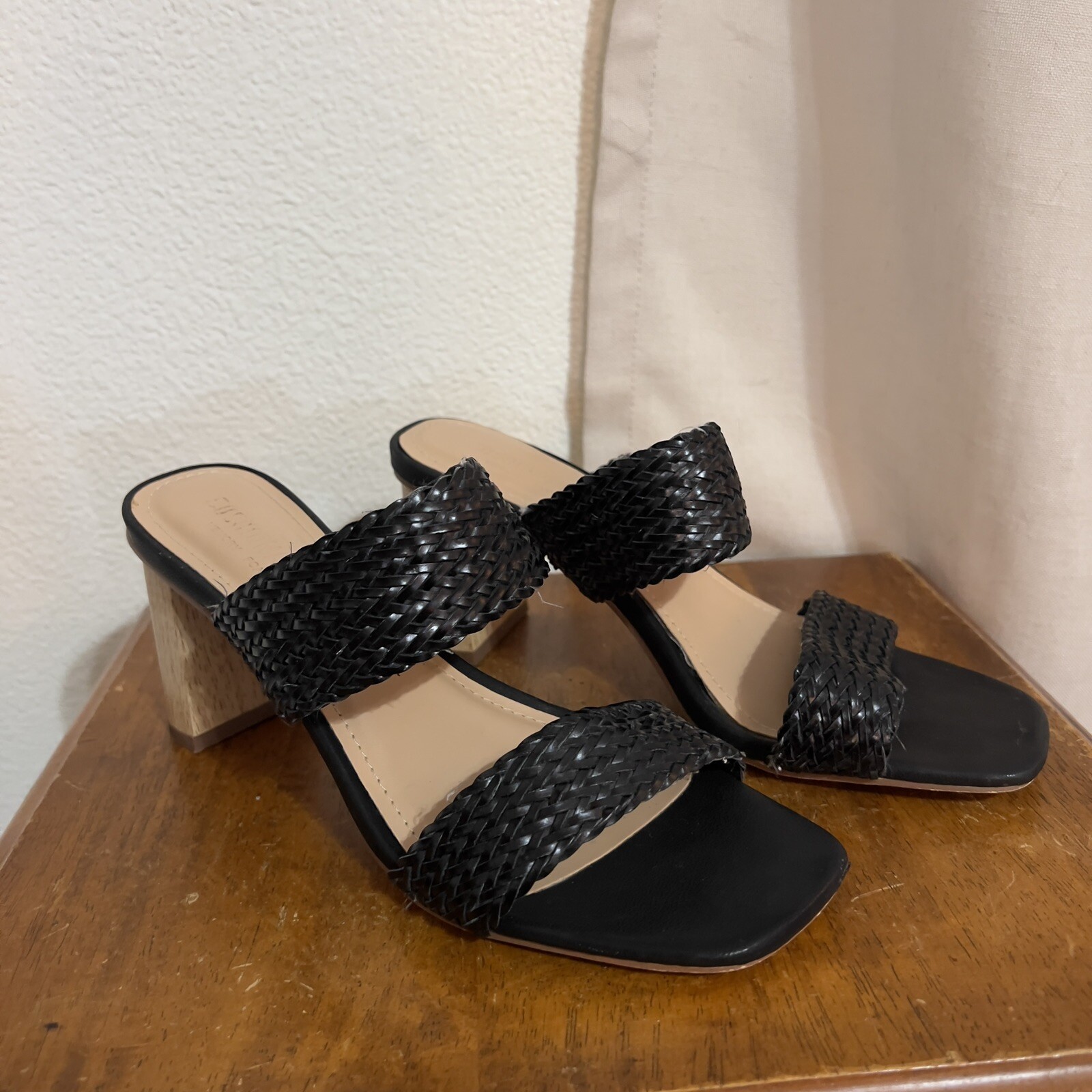 CUSHIONAIRE Womens Ilya Woven Band Strap Low Block Heel Slide Sandal Memory Foam