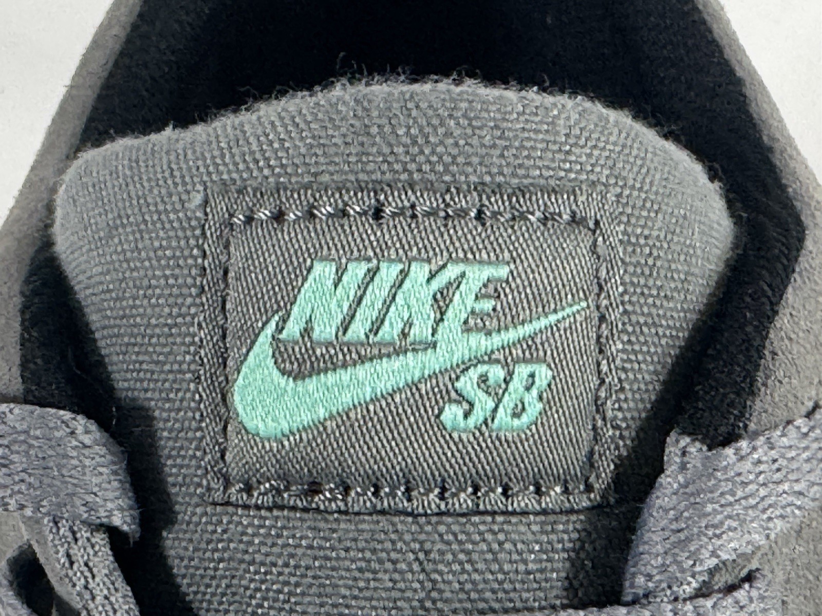 Nike SB Check Solarsoft Skate Shoes Grey Mint Suede US 5 UK 4.5 EU 37.5