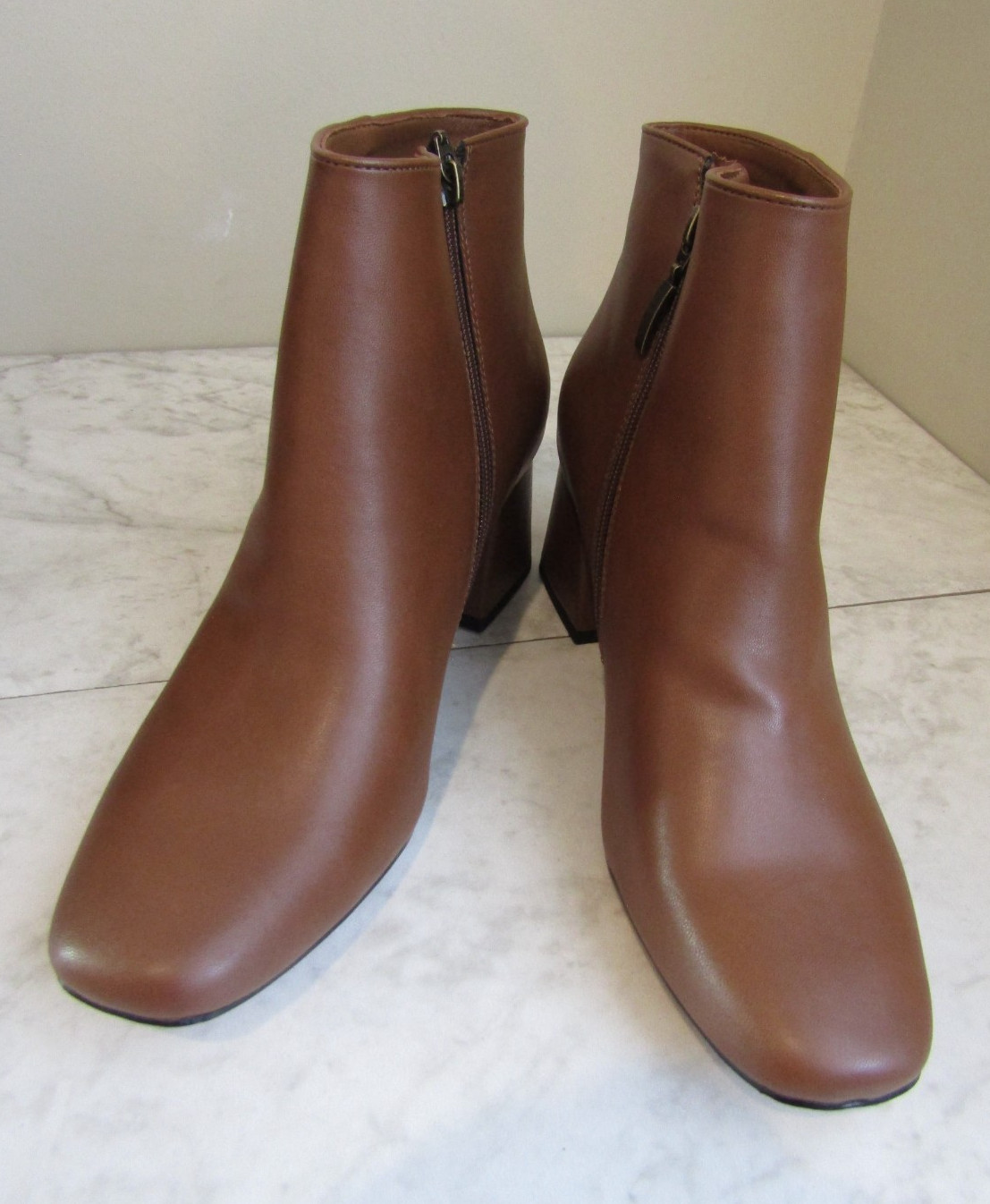 NIB Michael Shannon Hope Mocha Faux Leather 2.5″ Heel Boot Shoes Women’s 6 M