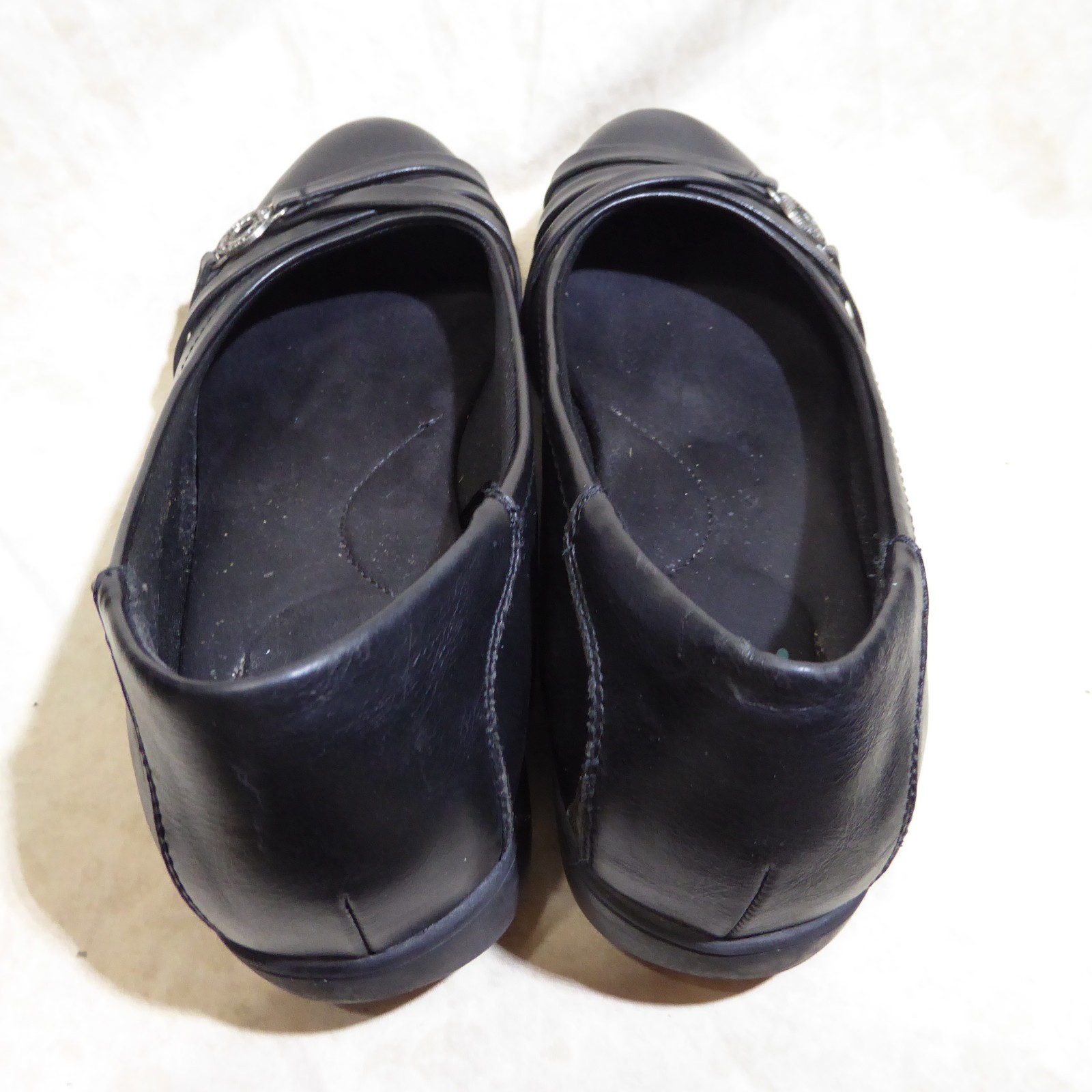 🩰 YUU Comfort Ballet Flats sz 8.5 M Black Leatherette; Triple X Strap Accents