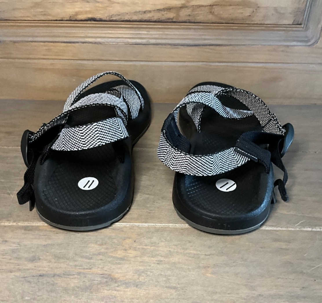 Chaco Z/2 Cloud Sport Sandal W11 UK9EU43 Black White Herringbone Unworn