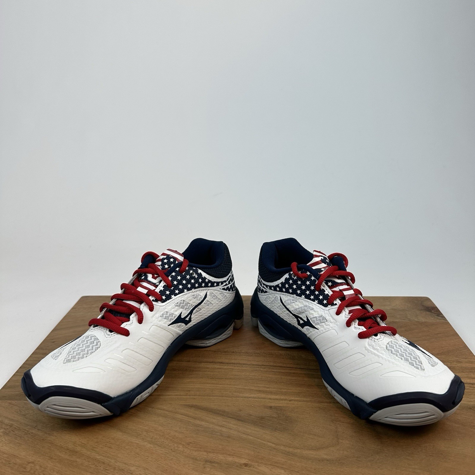 New Women Mizuno Wave Lightning Z4 Volleyball Sneakers Shoes Size 6 M