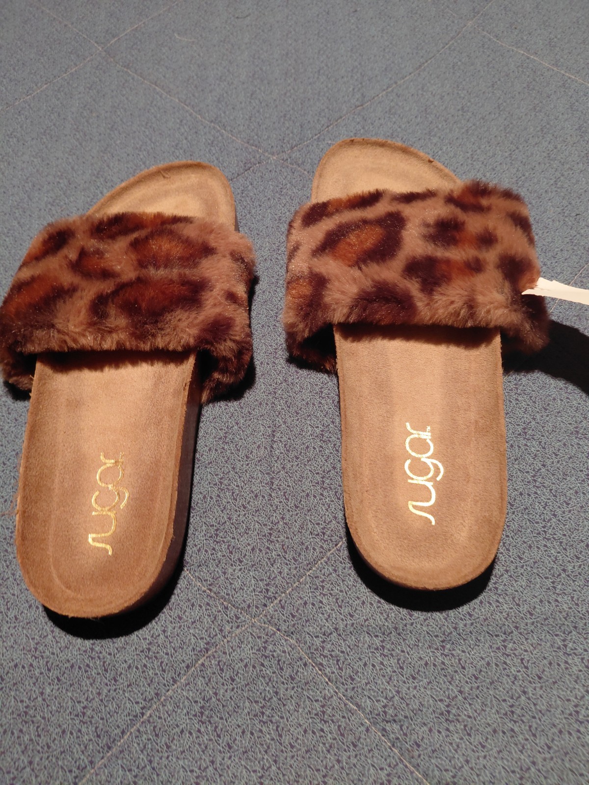 Sugar Women’s Faux Fur Leopard Print Slide Sandals – Size 7 (NWT)