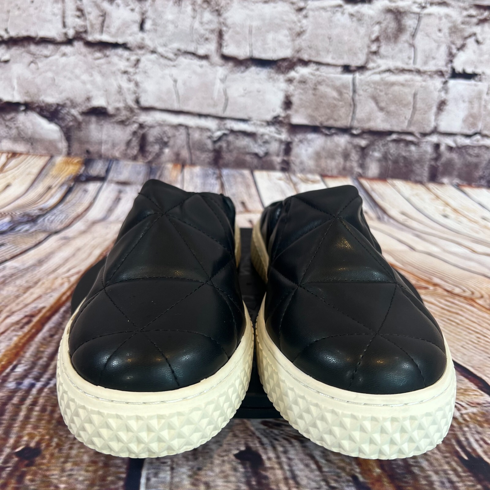 Aerosoles Aware Ella Women’s Black Quilted Slip On Slides Sneakers Size 8.5 M