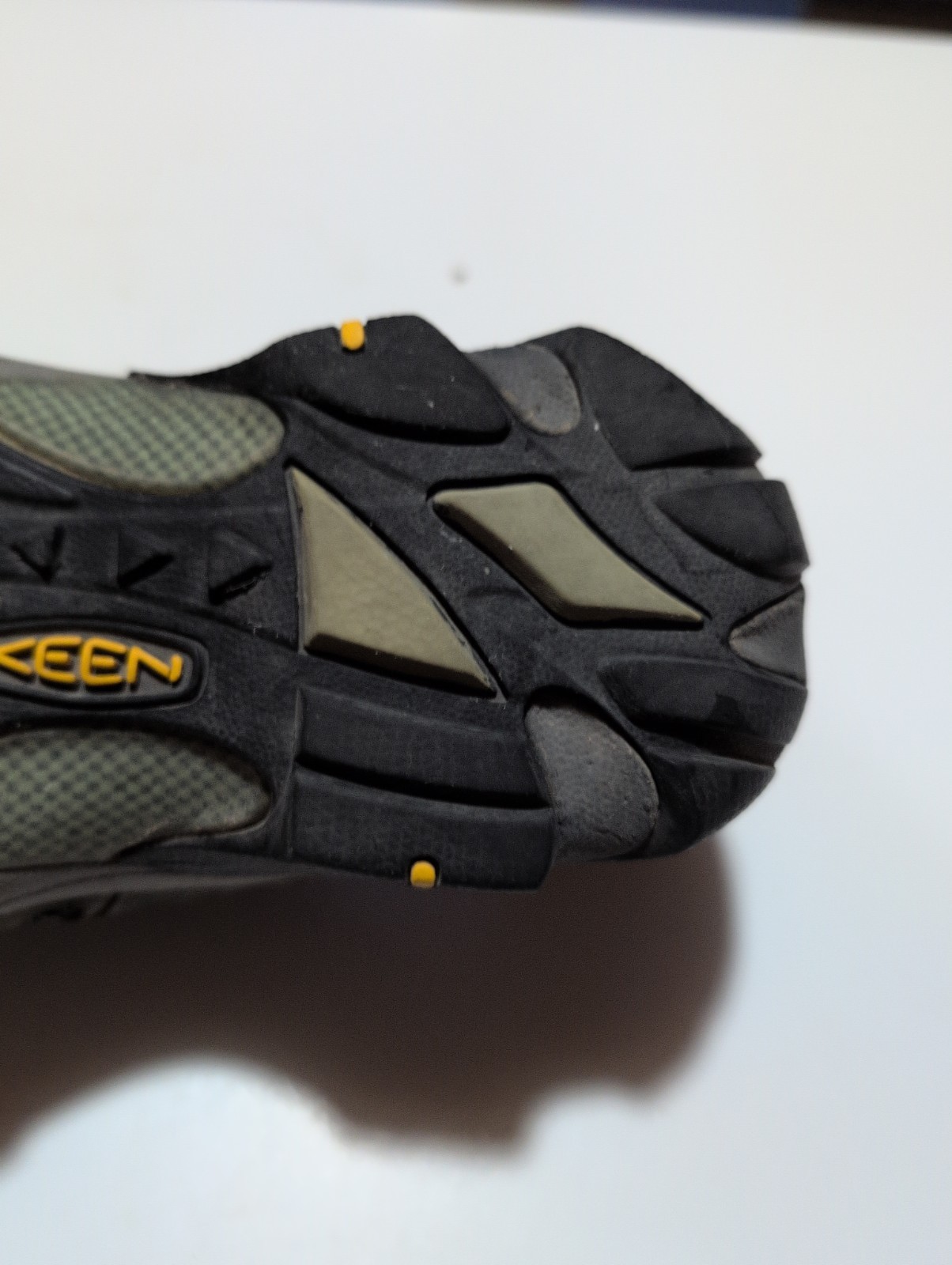 Keen Voyager Vented Hiking Shoes Women’s Brown Leather Trail – US 8.5