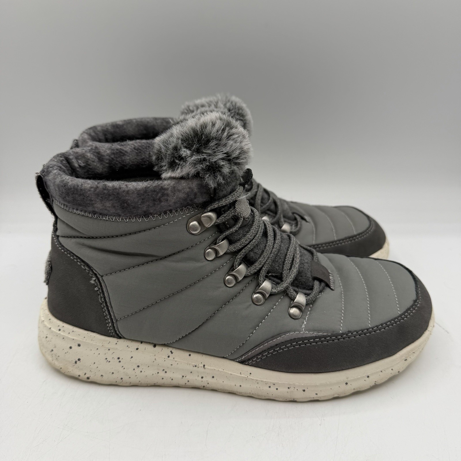 Hey Dude Brandy Boots Womens Sz 7 Grey Pull On Lined Ankle Booties