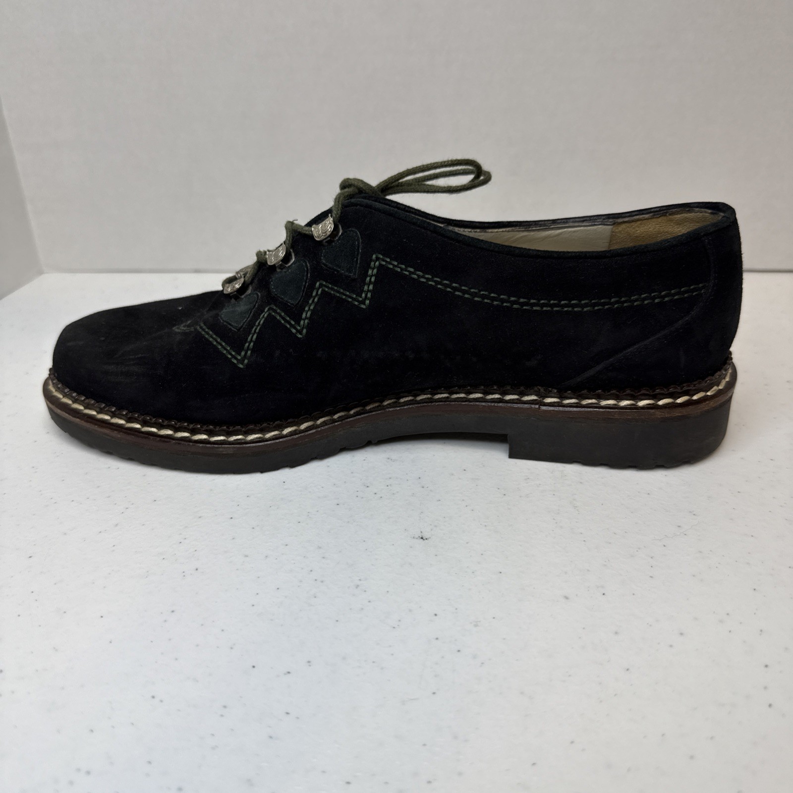 Haus Belir vintage shoes Sz 38 suede leather Deep Green With Hearts Germany🔥👀
