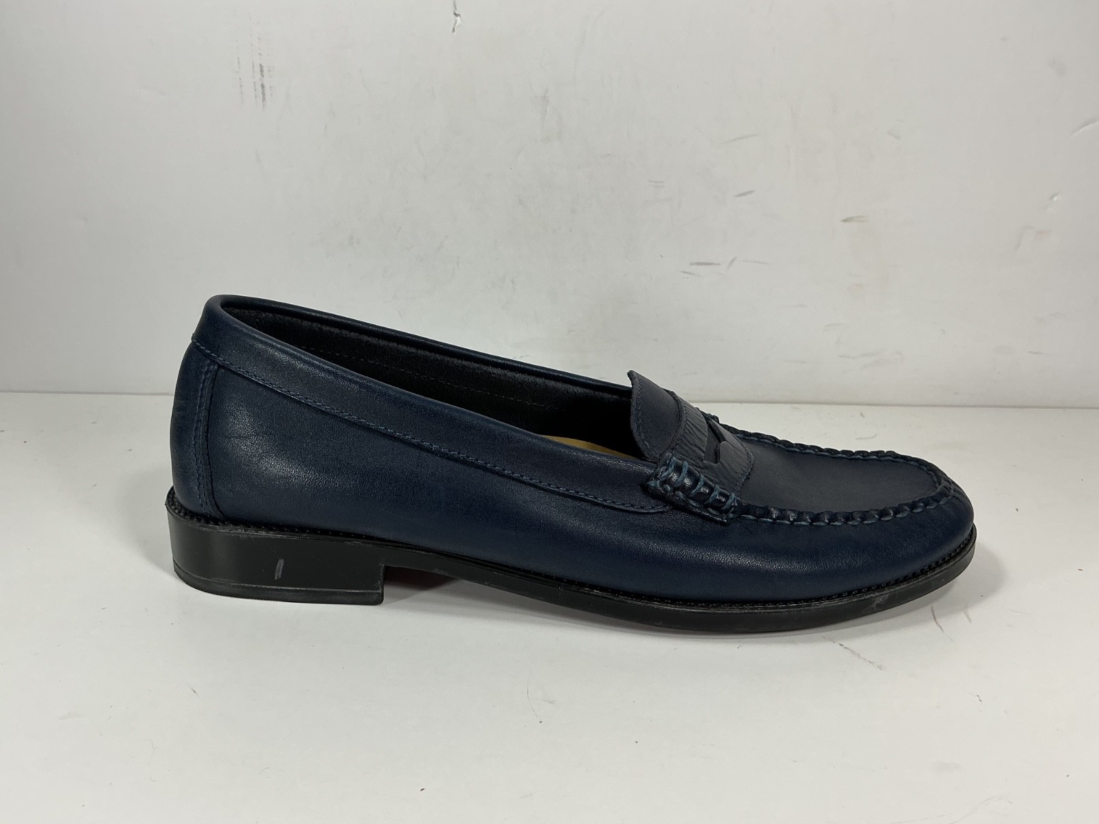 GH Bass Weejuns Kathleen Leather Penny Loafers Women 9 M Blue Slip On Comfort