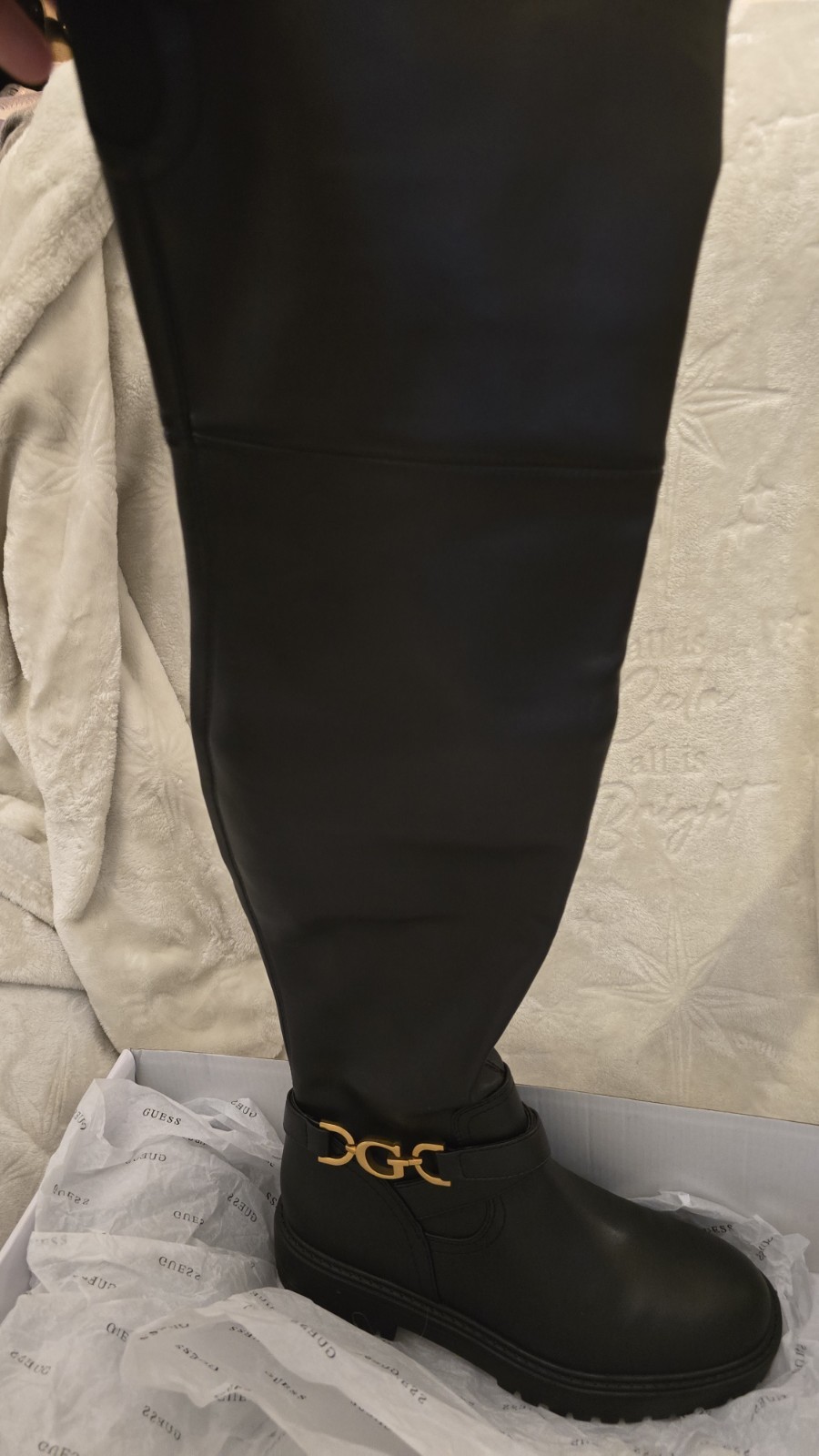 GUESS Jellio Women’s Knee-High Riding Boots Black Logo Round Toe Size 8M