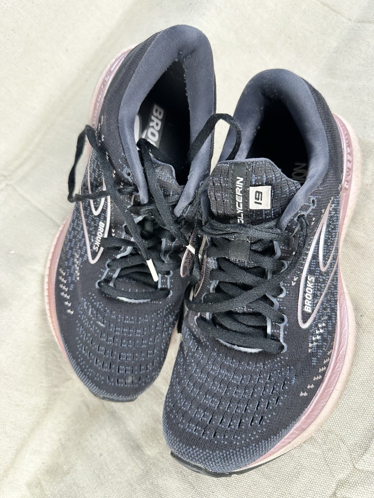 Brooks Glycerin GTS 19 Women’s Running Shoes Black/Pink, Size 8.5