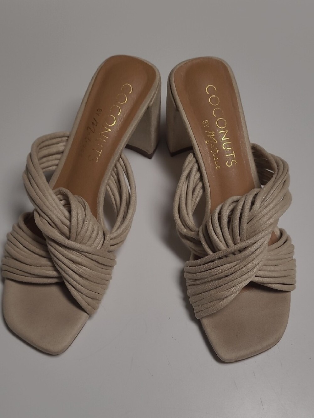 Coconuts by Matisse Roman Taupe Twisted Strap Block Heel Mules – Size 8