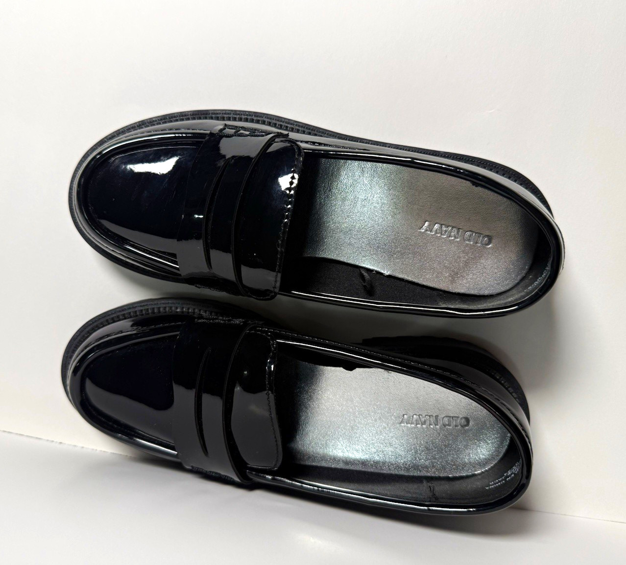 Old Navy kids Black Patent Leather Loafer Flats Slip On Comfort US Size 2