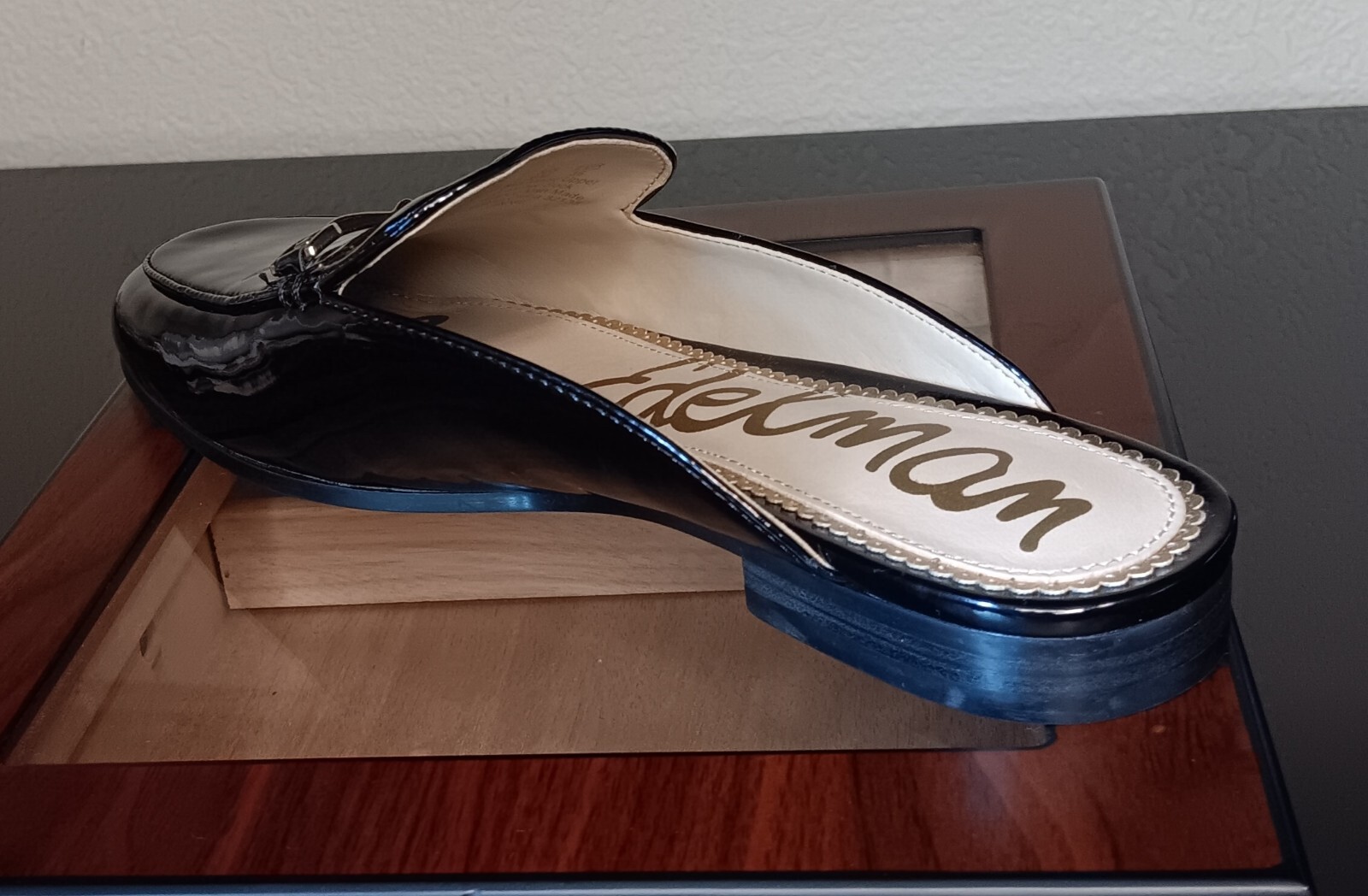AMPUTEE or REPLACEMENT Sam Edelman Women US 6 M slip on SINGLE RIGHT Flat Mule