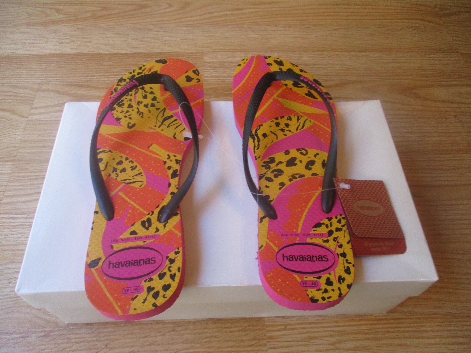 Havaianas Slim Summer Fuit Flip Flops Thong Womens Pink Flux USA 9/10 NWT