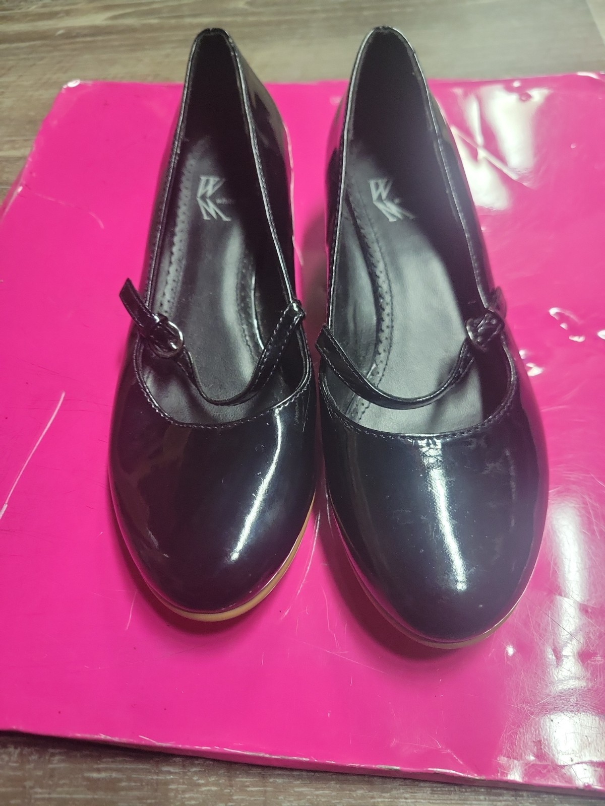 6 M…Women’s White Mountain Wedge Pump Black Dress Shoes