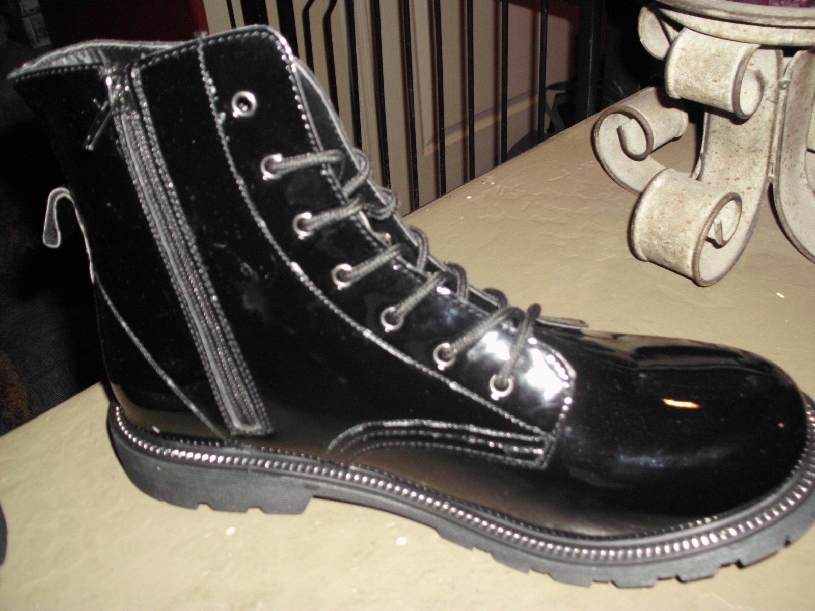 GOTTA FLURT BLACK PATENT LEATHER URBAN GROOVE HIPHOP COMBAT BOOTS SZ11 BRAND NEW