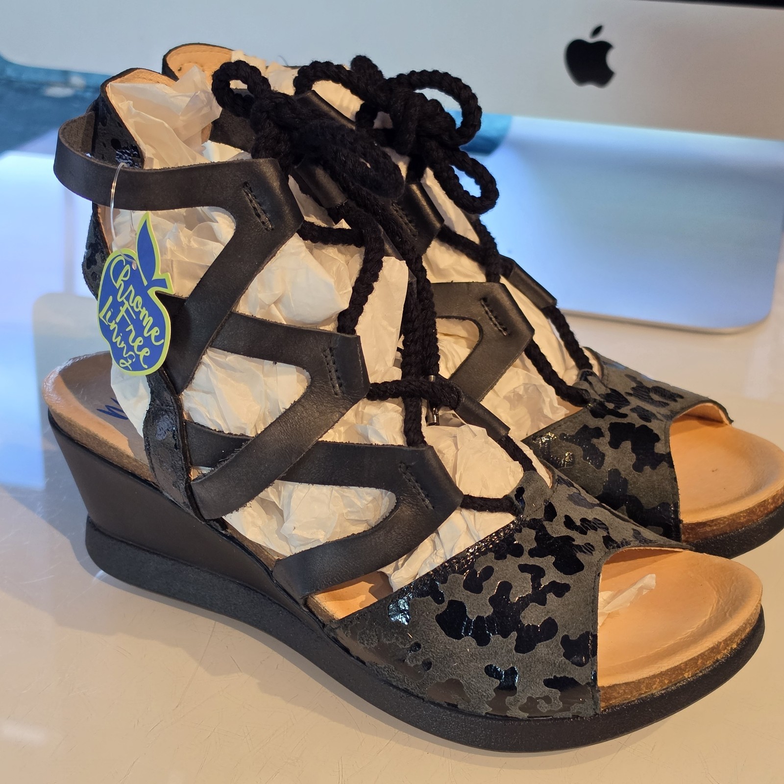 Wanda Panda Maddox Wedge Sandals EU 37 US 6.5-7 Black Leather Leopard Spain