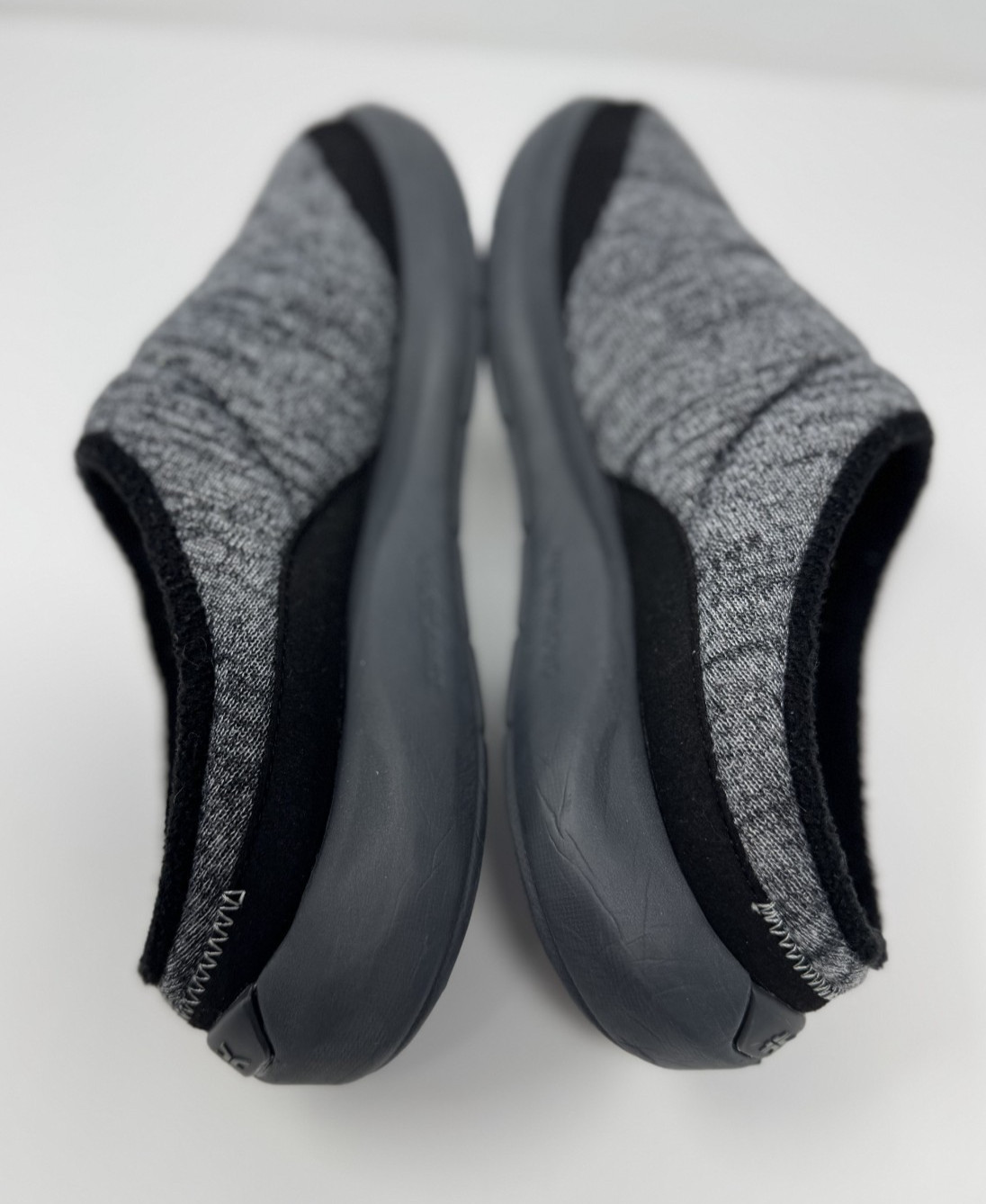 Kuru Draft 2 Womens Size 9 Gray Black Walking Comfort Slip-On Mule Slippers